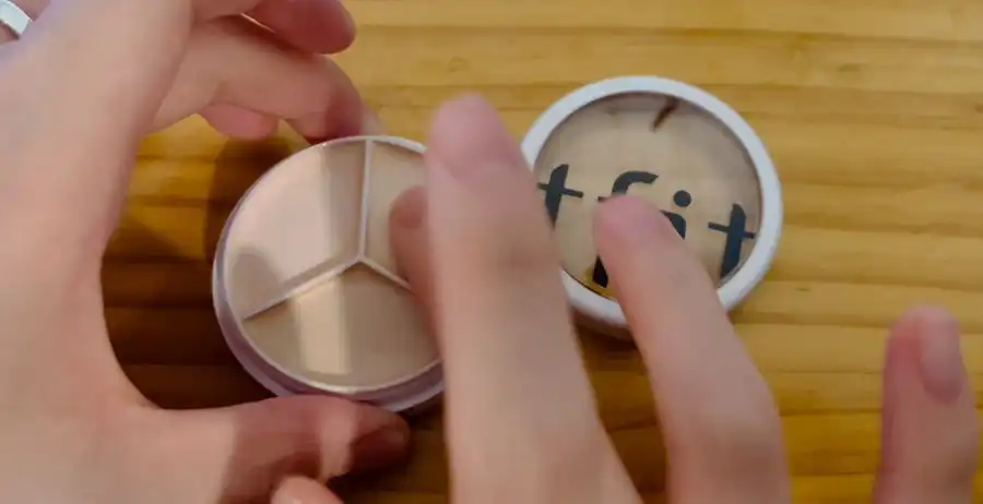 언니의파우치 리뷰 이미지 2 - [커버 업 프로 컨실러]