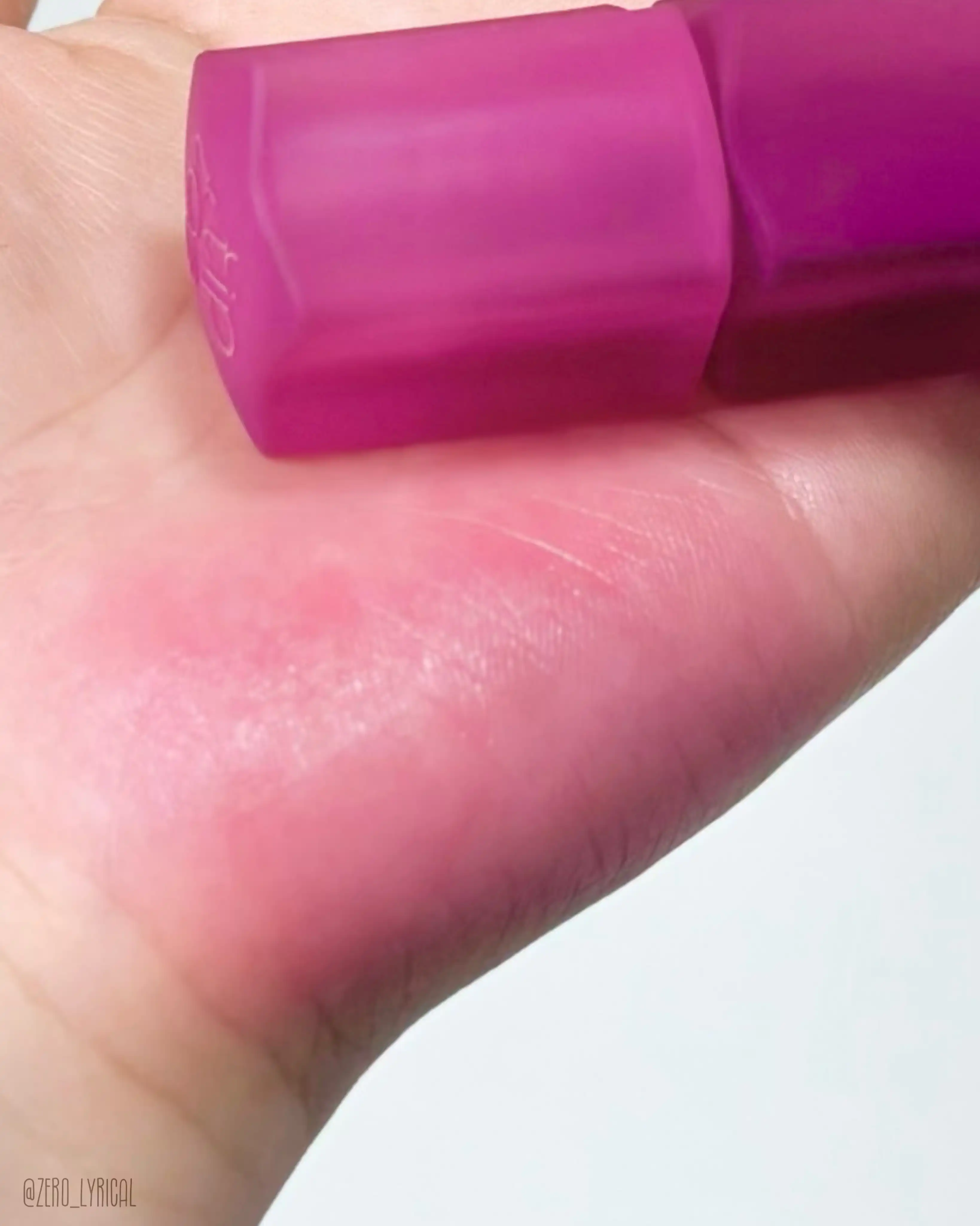 언니의파우치 리뷰 이미지 2 - [블러렛 소르베 틴트]