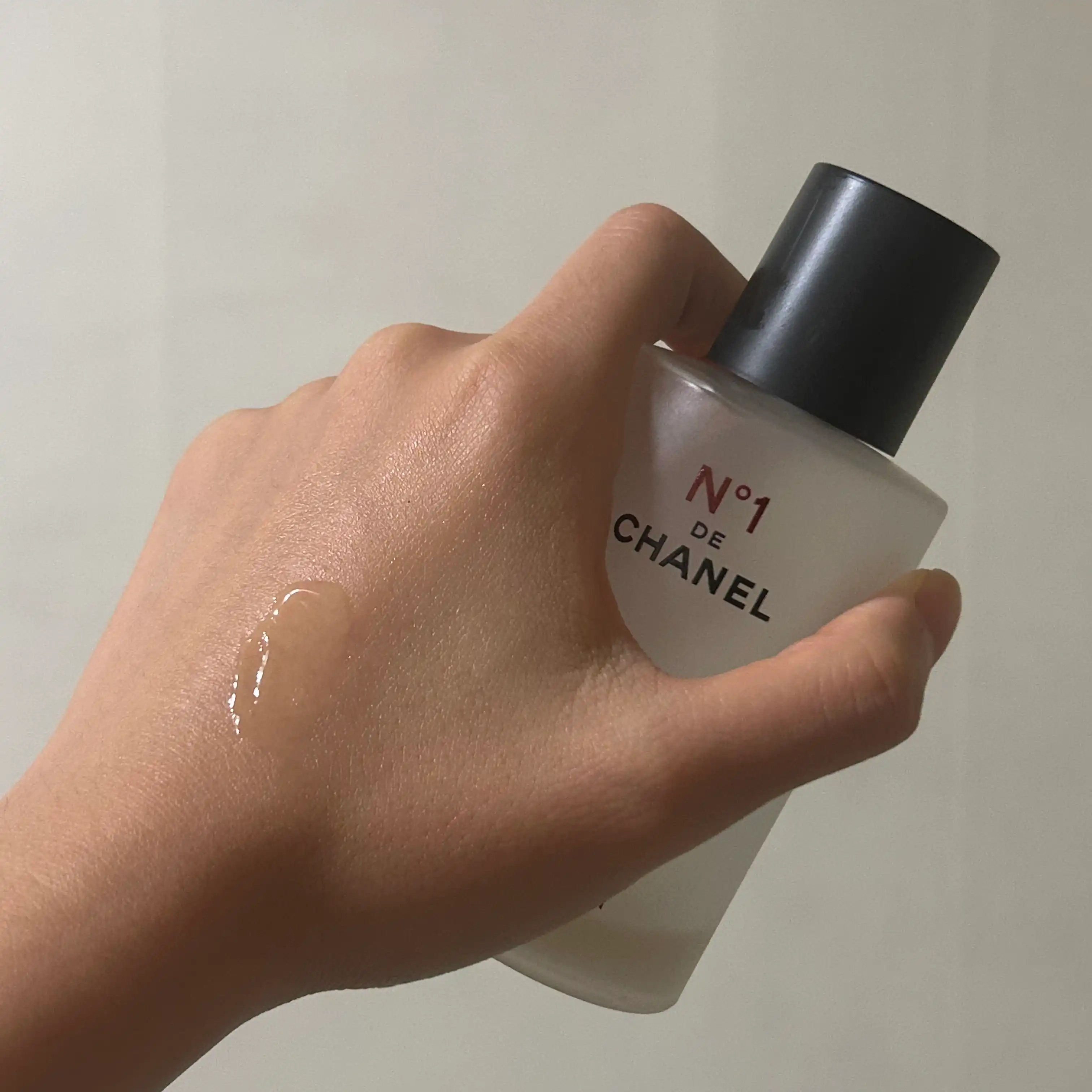 언니의파우치 리뷰 이미지 2 - [레드 까멜리아 에센스 로씨옹]