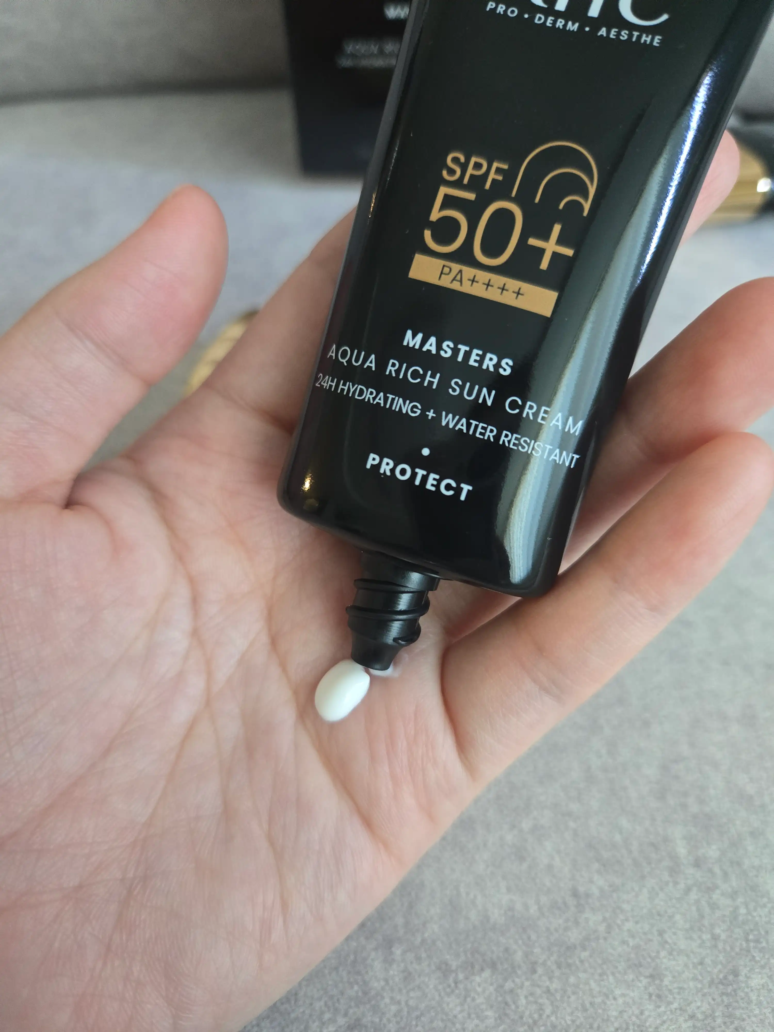 언니의파우치 리뷰 이미지 - [마스터즈 아쿠아 리치 선크림	]