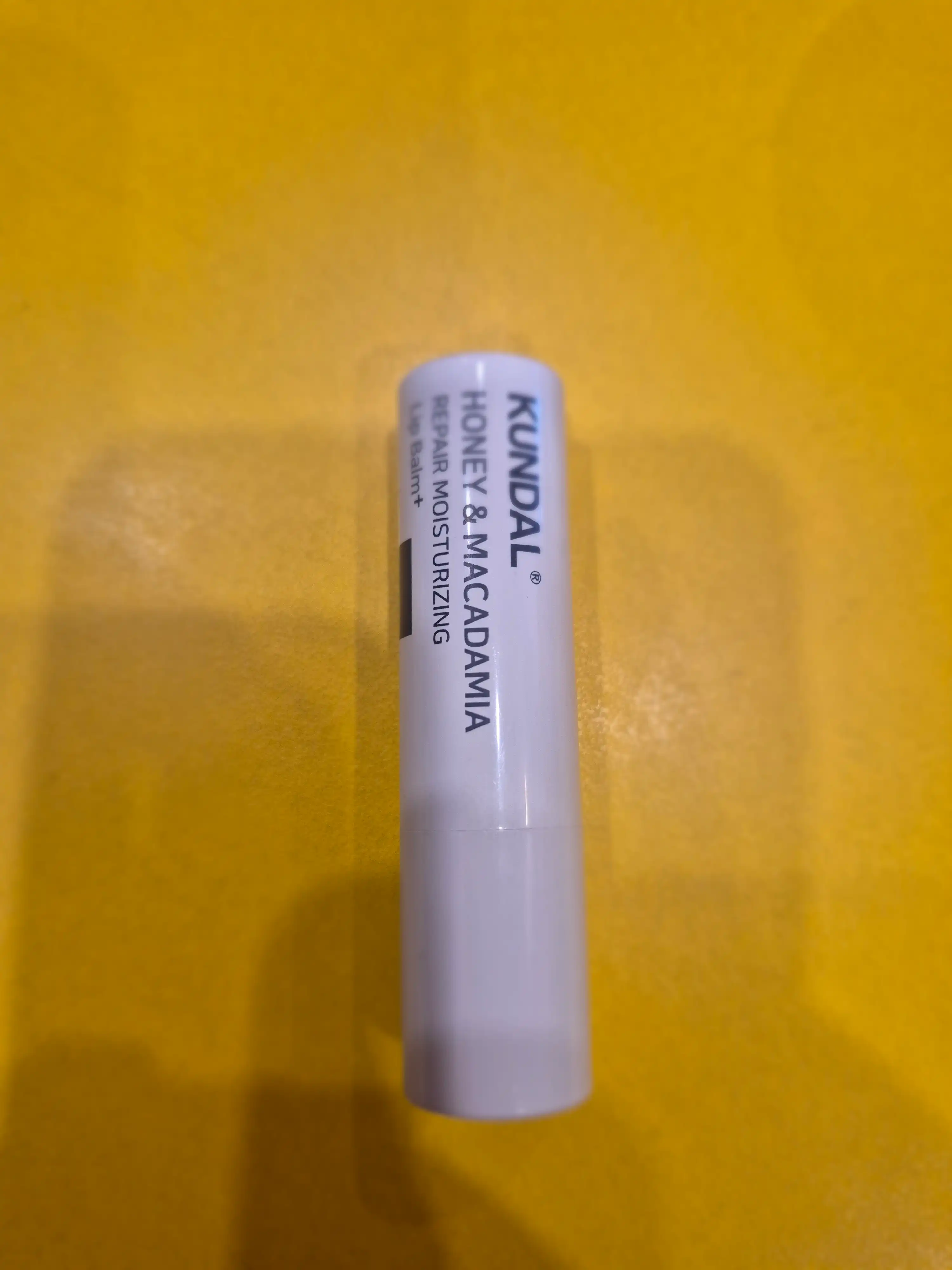 언니의파우치 리뷰 이미지 - [허니 앤 마카다미아 리페어 모이스처라이징 립밤]