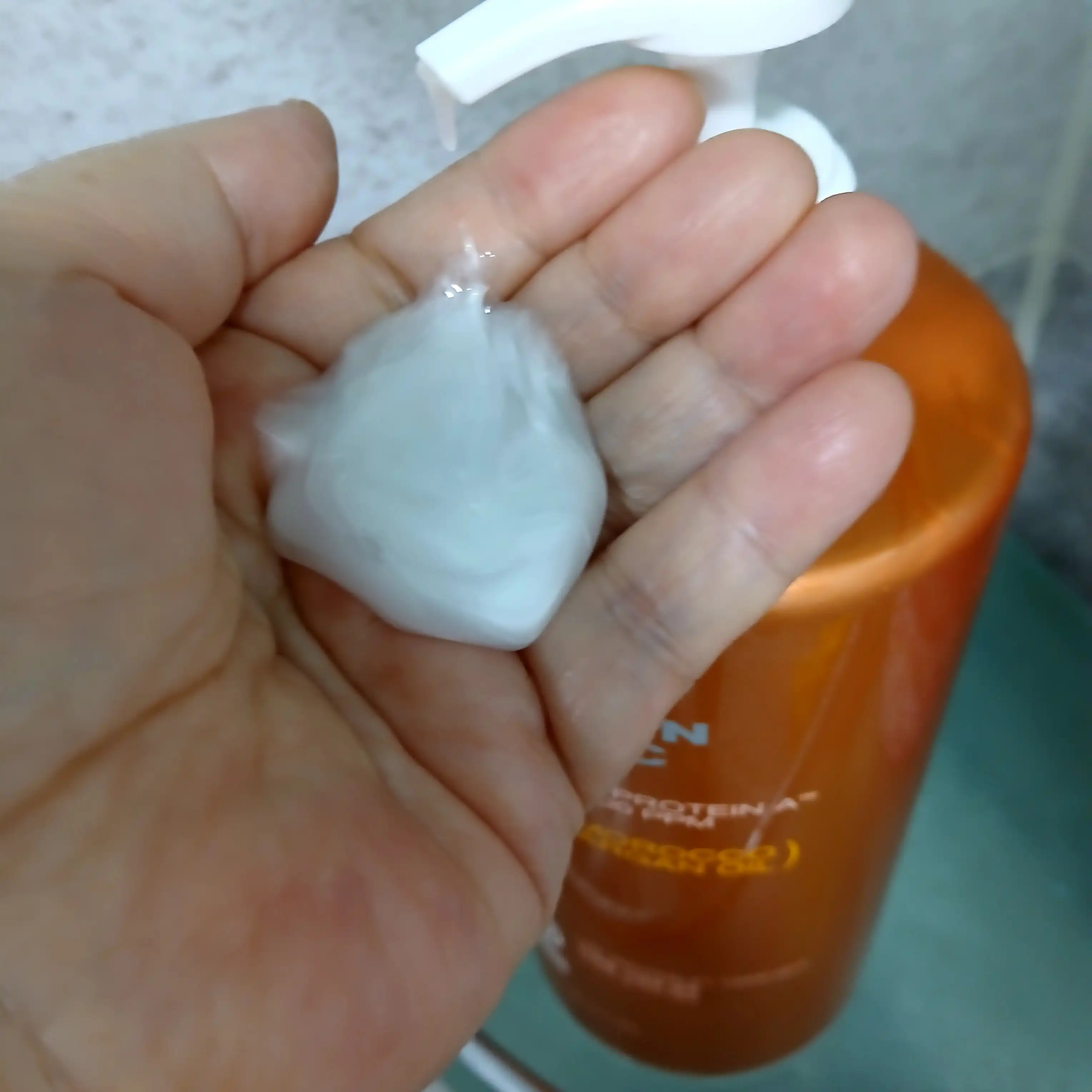 언니의파우치 리뷰 이미지 3 - [프로틴클리닉 단백질 고영양 샴푸]