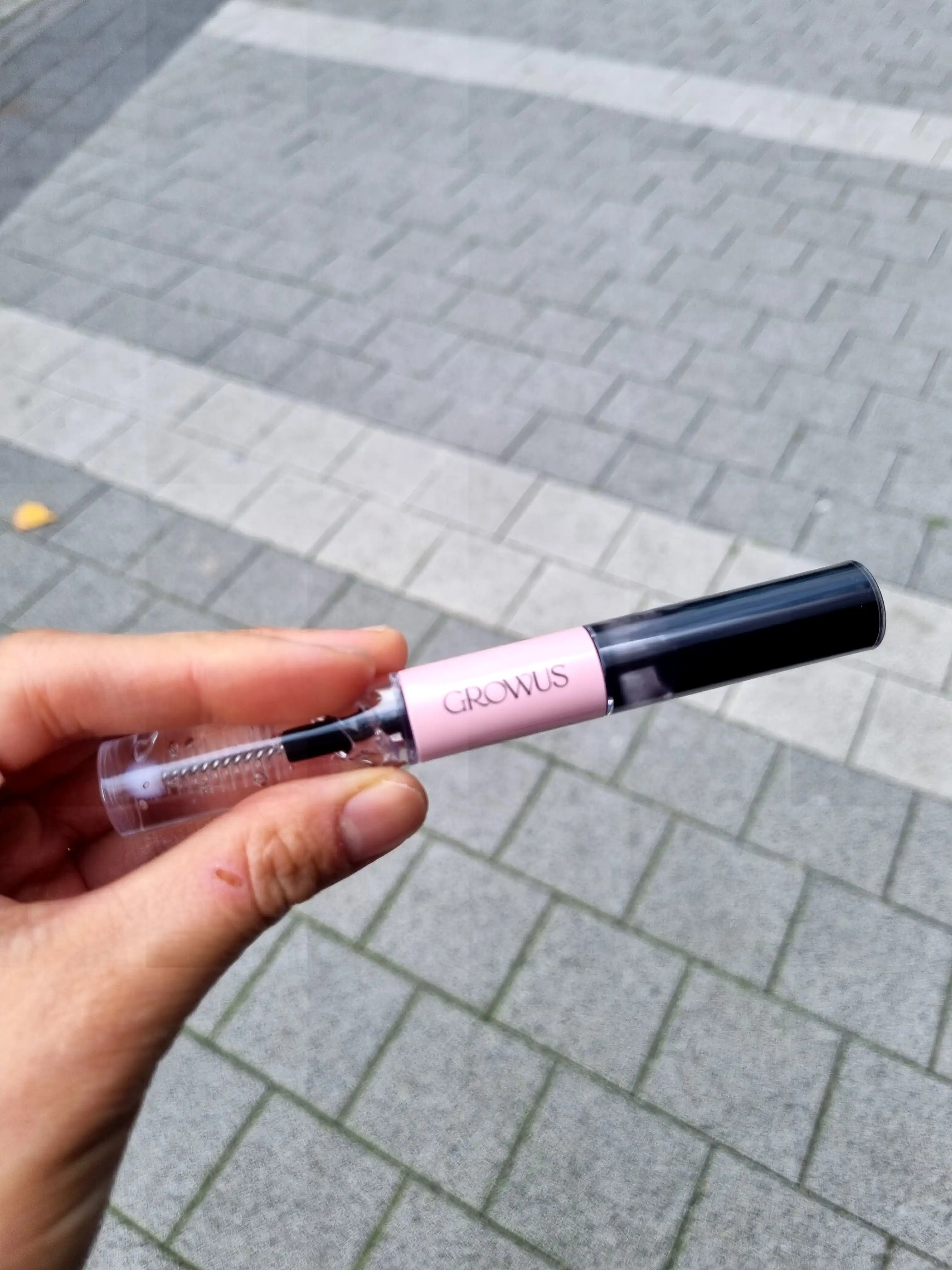 언니의파우치 리뷰 이미지 2 - [롱 래스팅 클리어앤틴팅 2 in 1 아이래쉬 세럼]