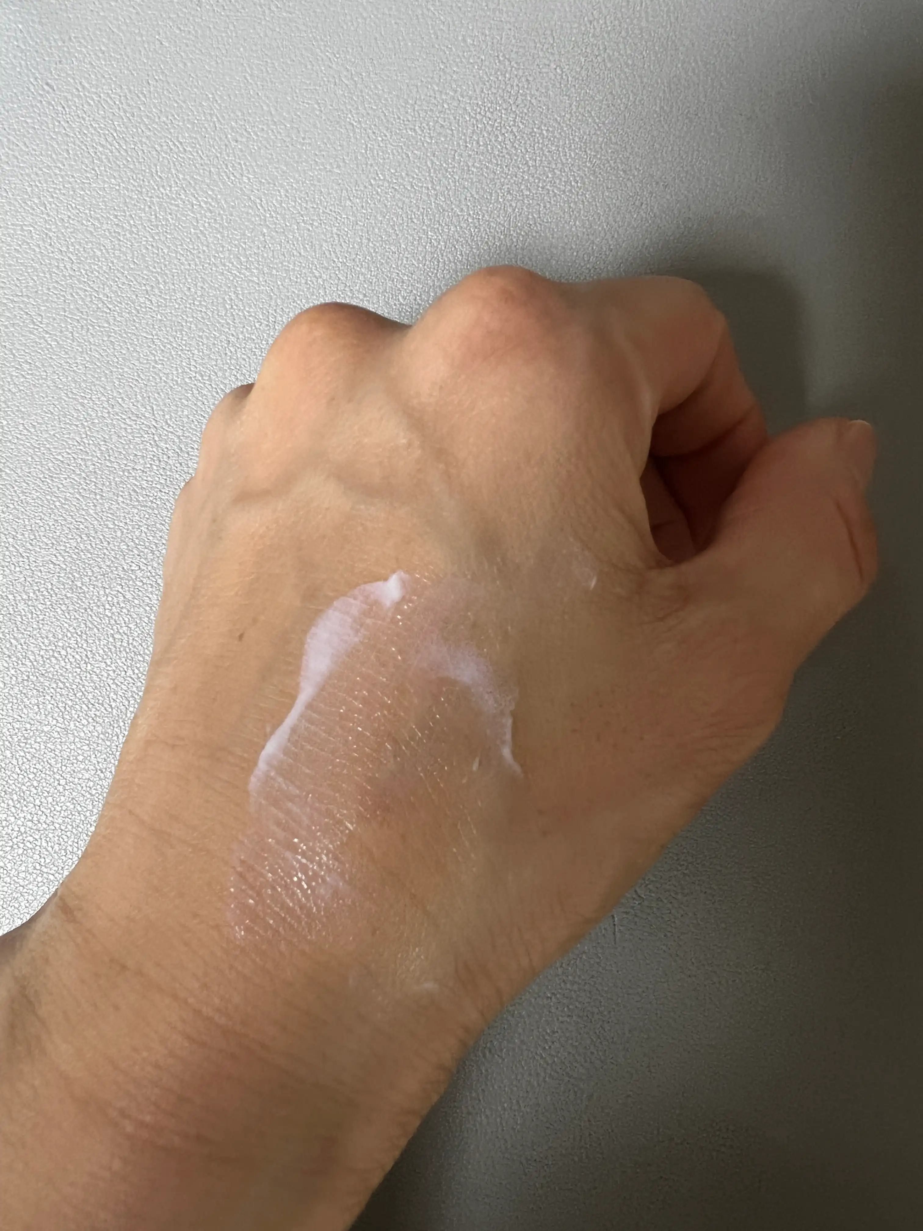 언니의파우치 리뷰 이미지 4 - [자작나무 수분 선크림]