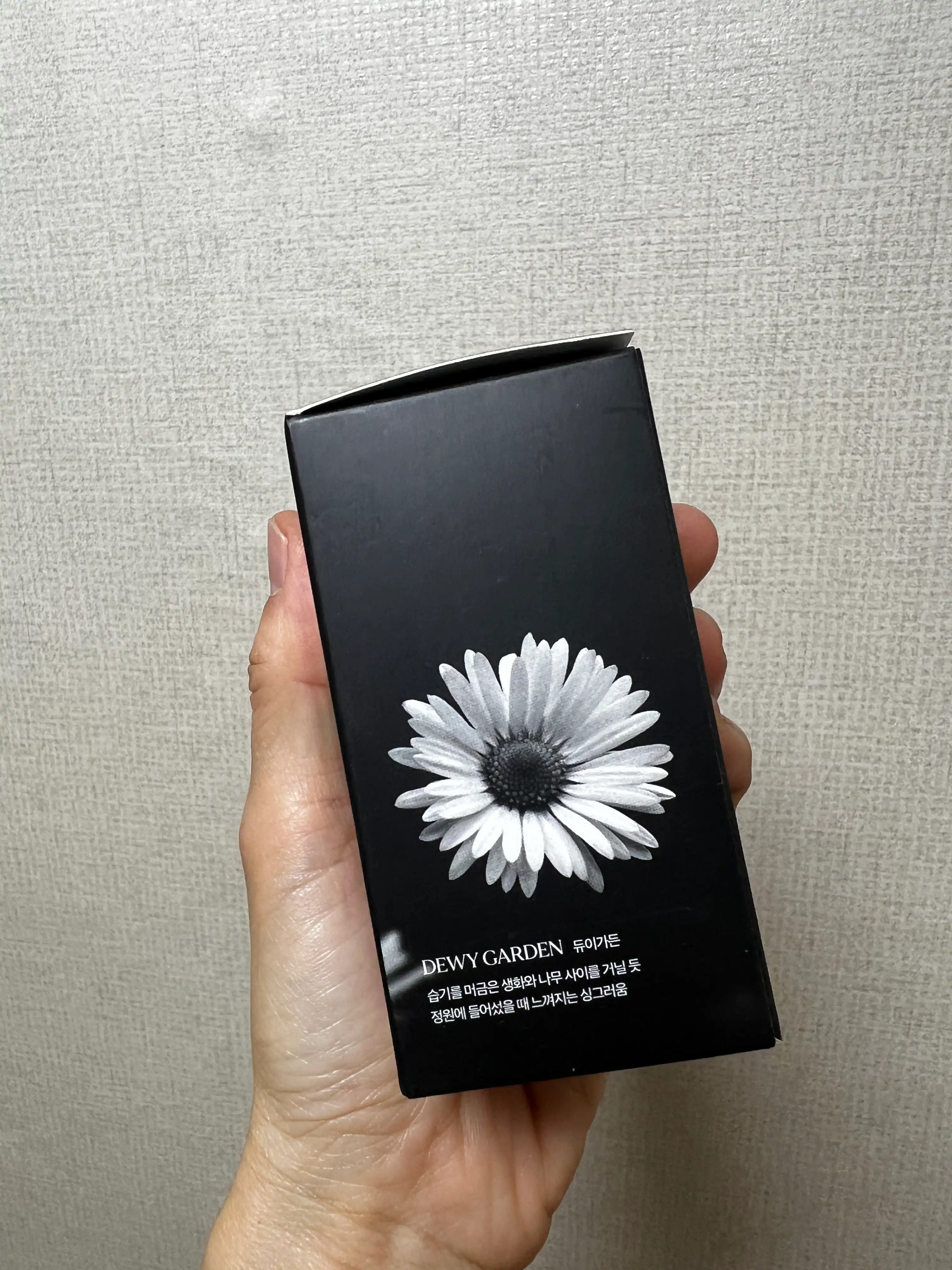 언니의파우치 리뷰 이미지 3 - [듀이 가든 퍼퓸 핸드크림]