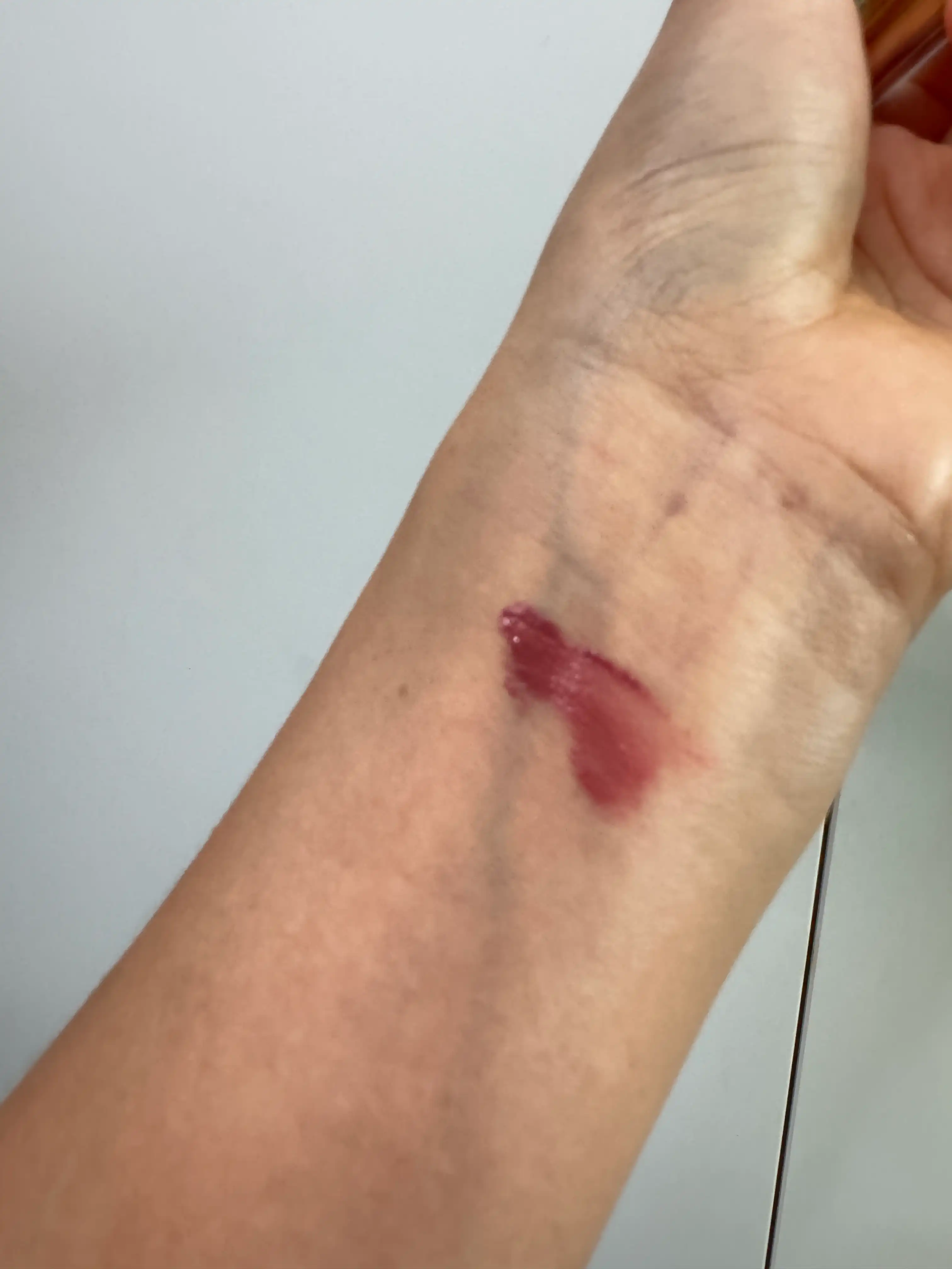 언니의파우치 리뷰 이미지 3 - [타투 끌레르 벨벳 틴트]