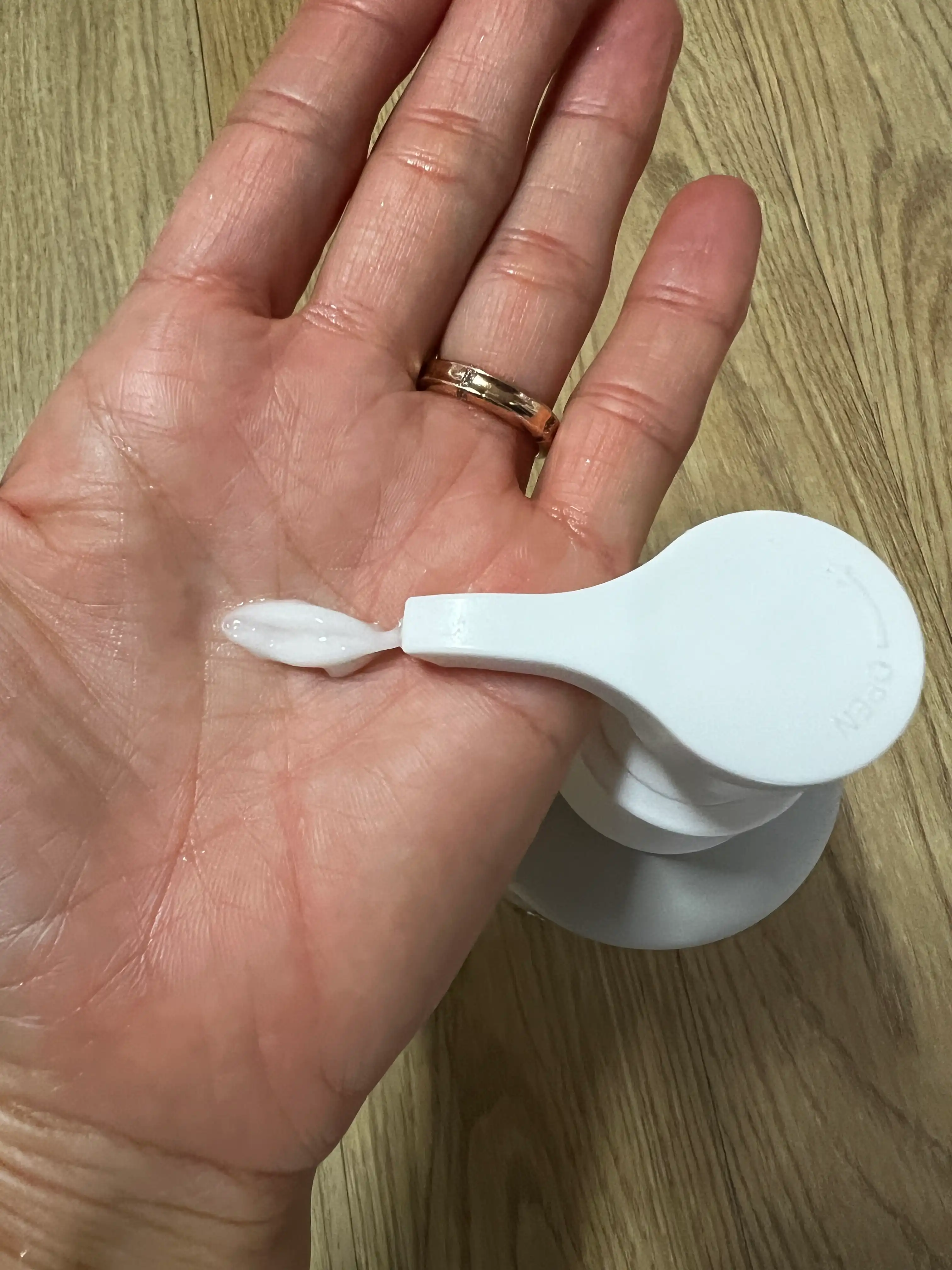 언니의파우치 리뷰 이미지 3 - [크림 인 바디로션]