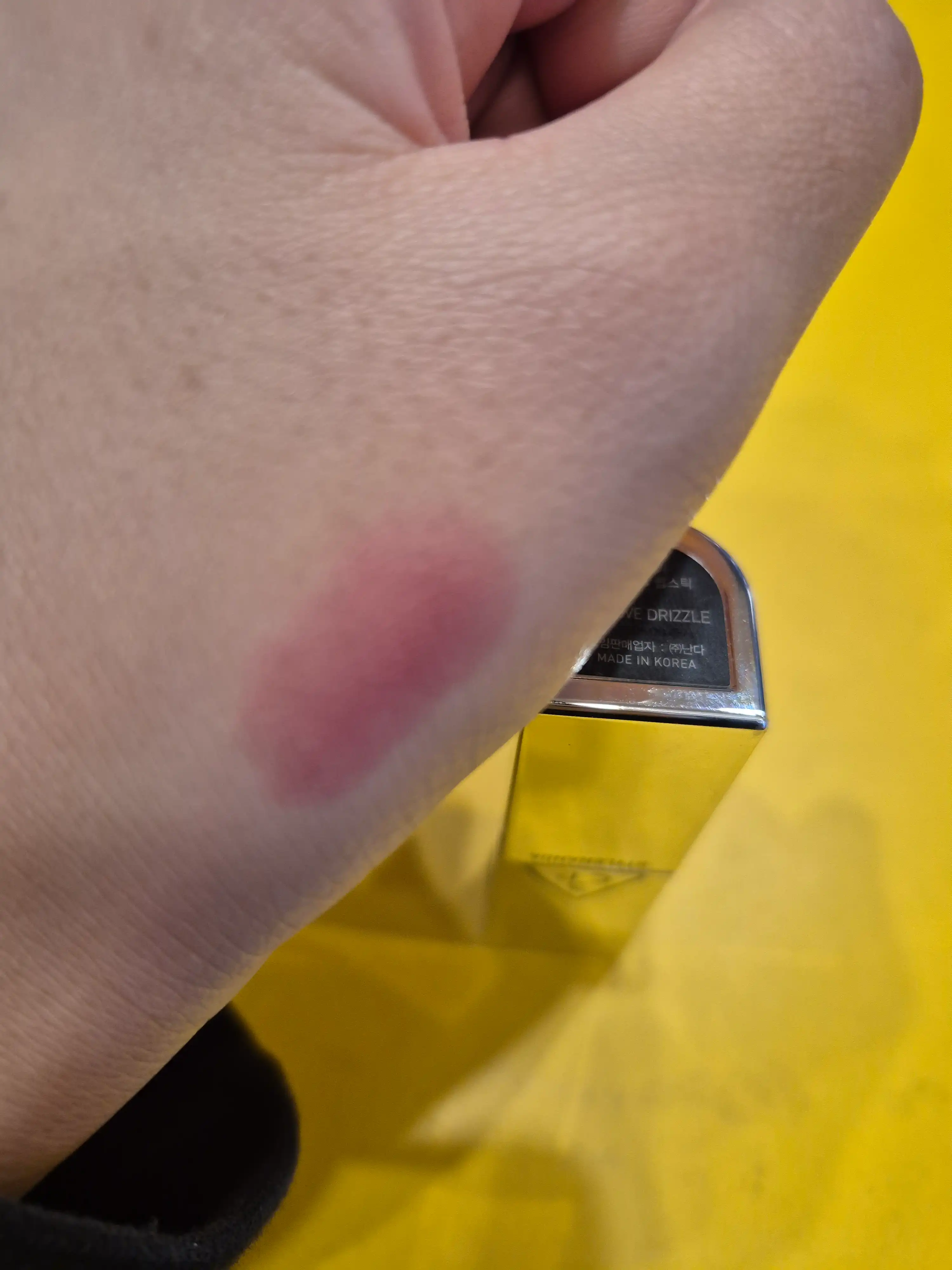 언니의파우치 리뷰 이미지 3 - [블러 매트 립스틱]