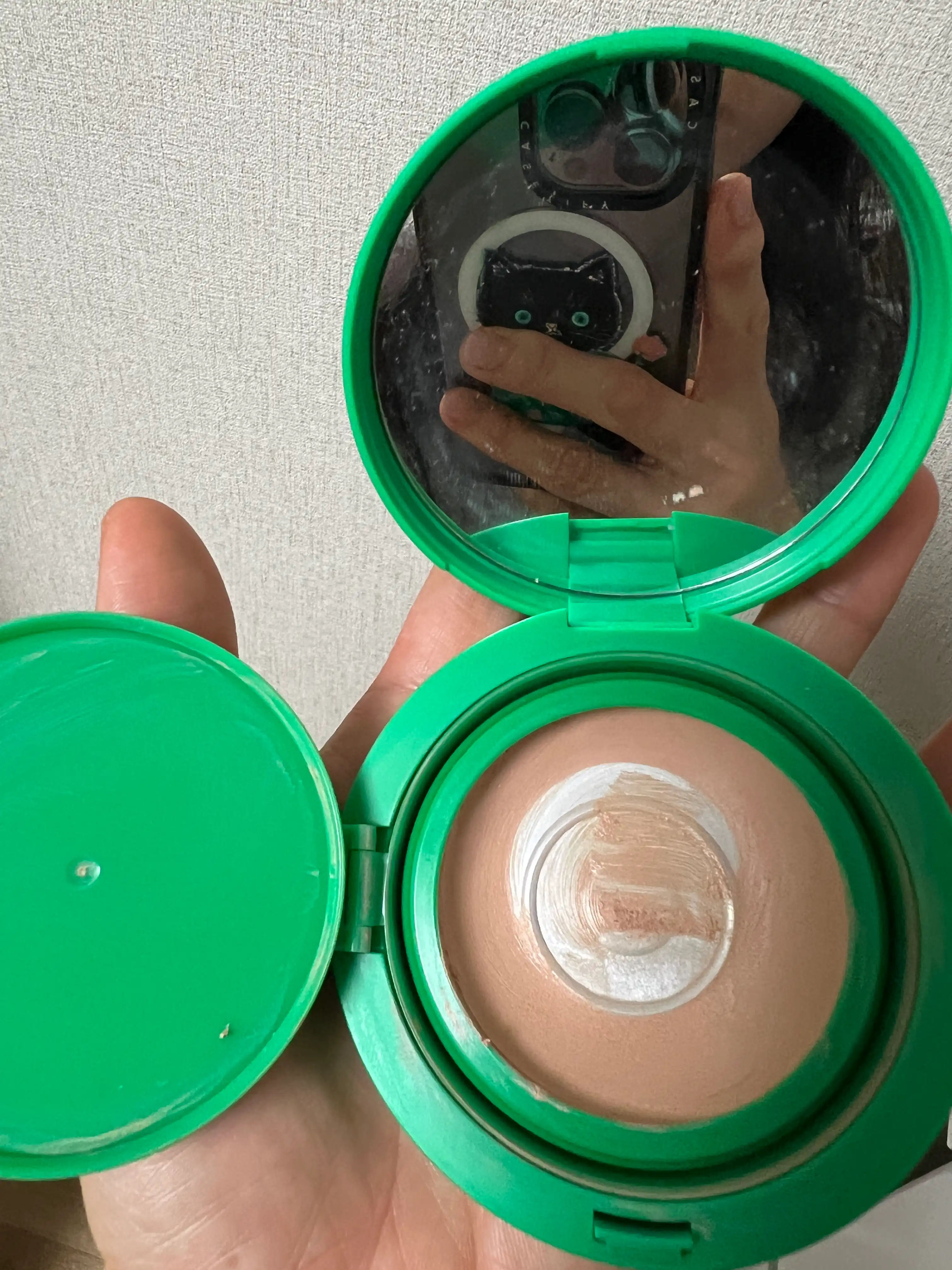 언니의파우치 리뷰 이미지 3 - [멜라 비 토닝 매트 커버 팩트]