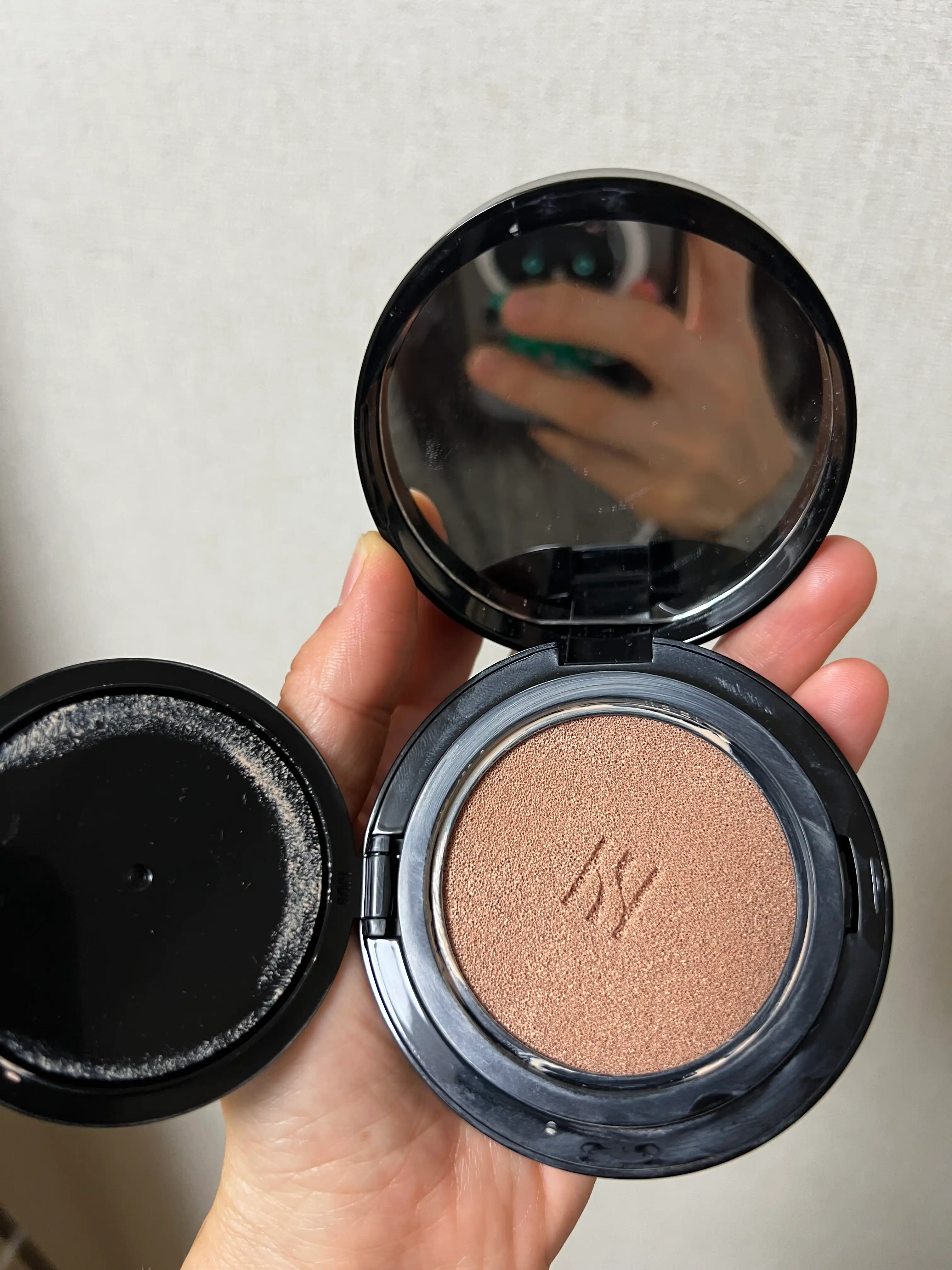 언니의파우치 리뷰 이미지 4 - [블랙 쿠션 파운데이션]