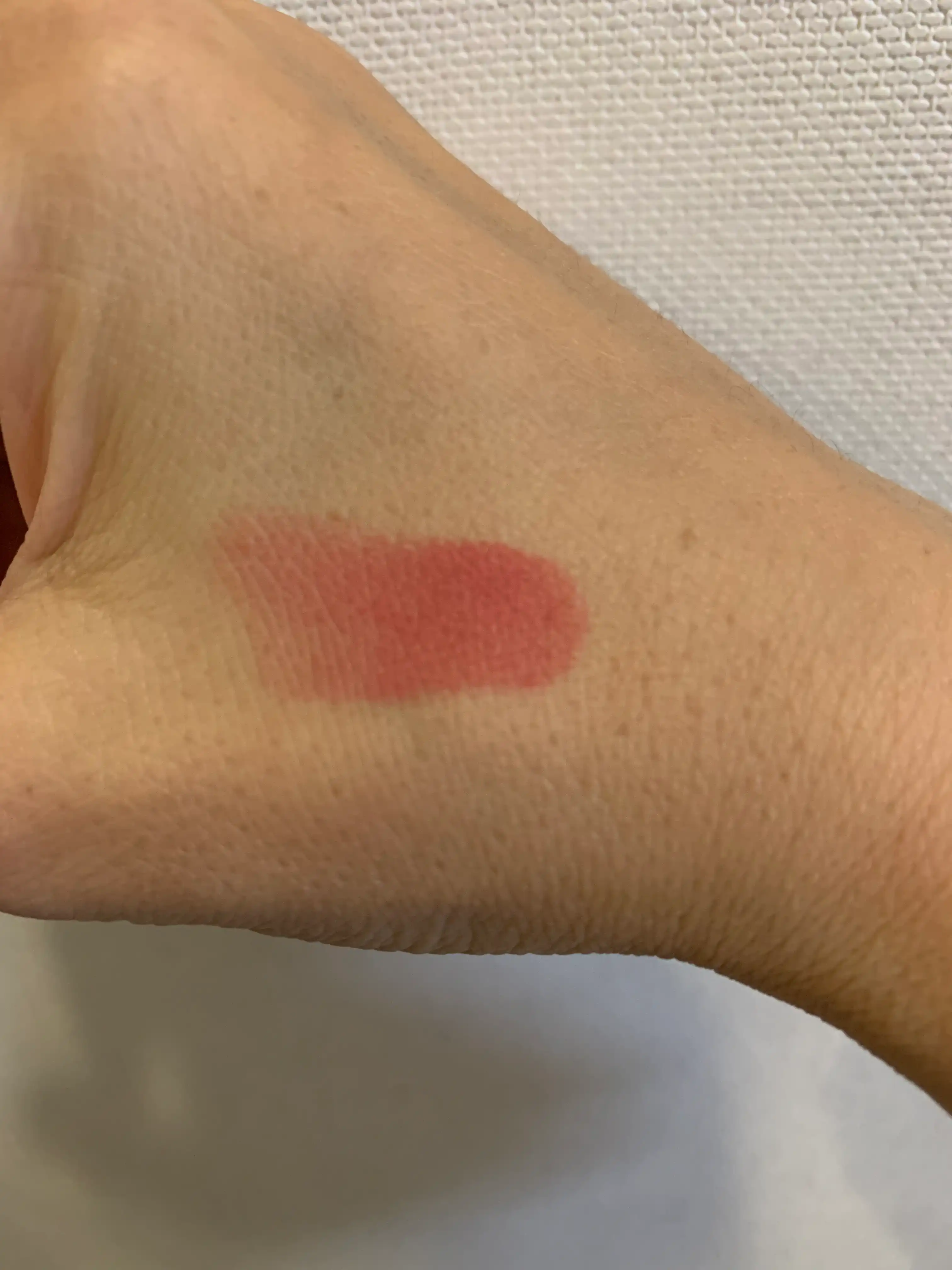 언니의파우치 리뷰 이미지 3 - [립 파라다이스 에포트리스 매트 립스틱]