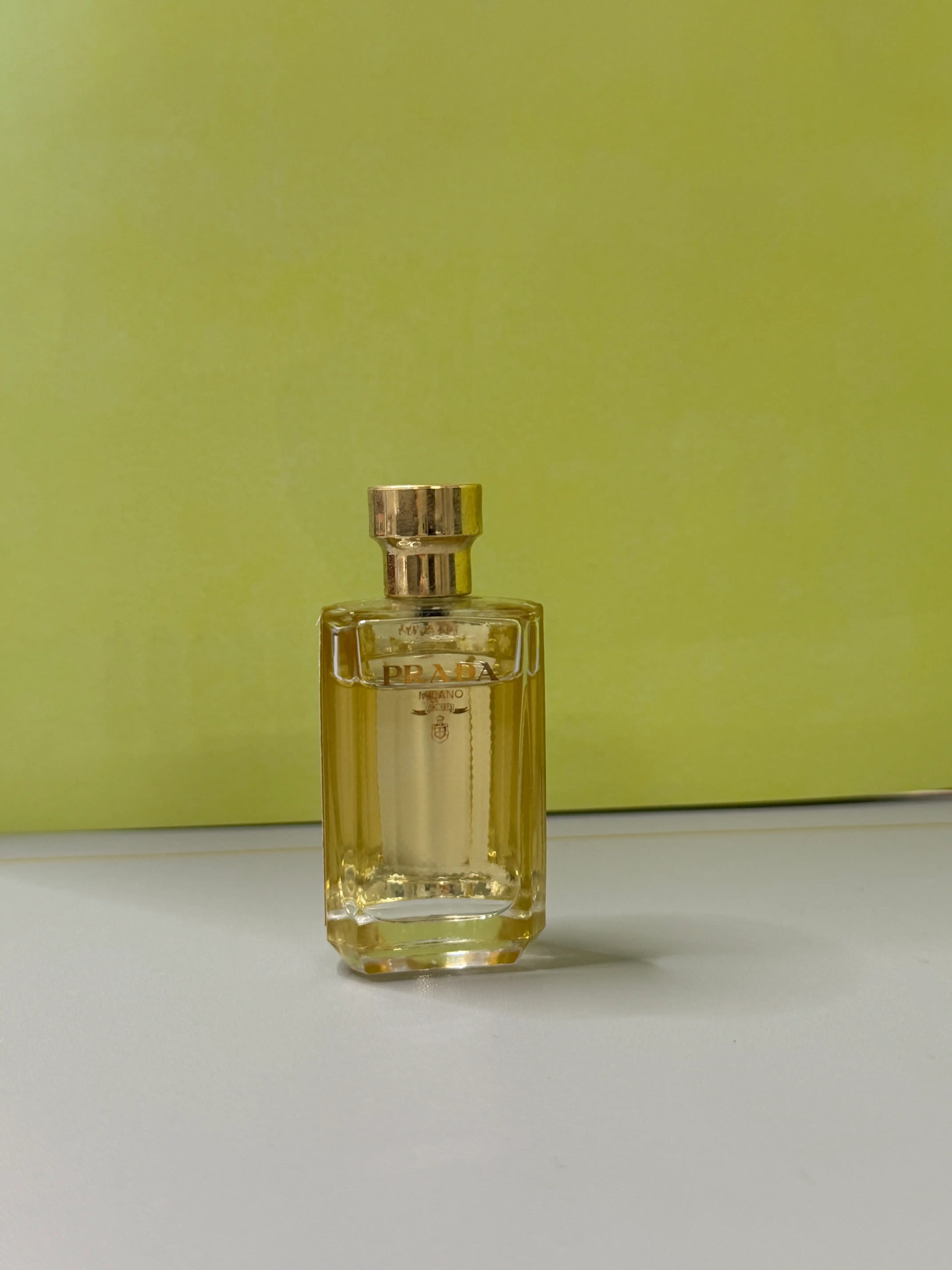 언니의파우치 리뷰 이미지 - [라 팜므 프라다 오 드 뚜왈렛]