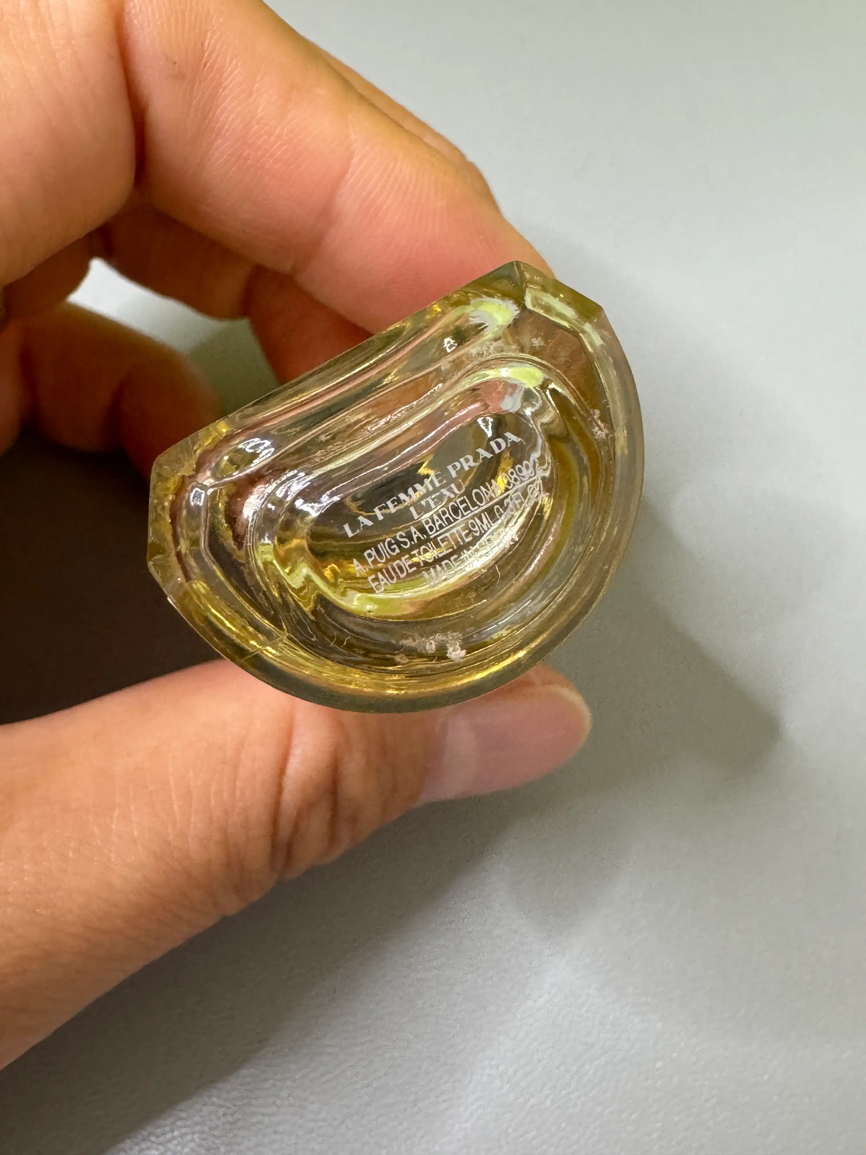 언니의파우치 리뷰 이미지 3 - [라 팜므 프라다 오 드 뚜왈렛]