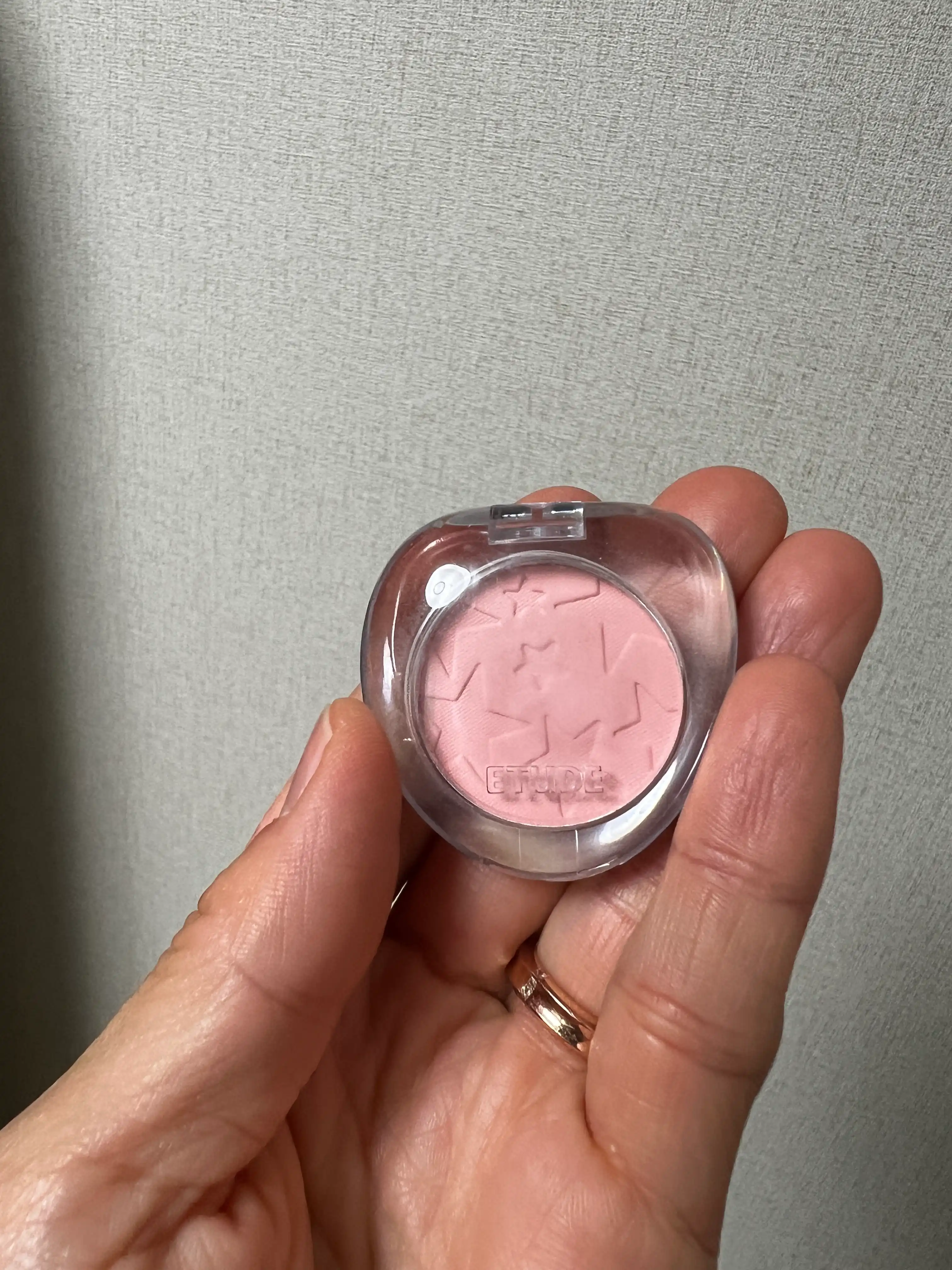 언니의파우치 리뷰 이미지 - [왓츠 인 마이 아이즈]