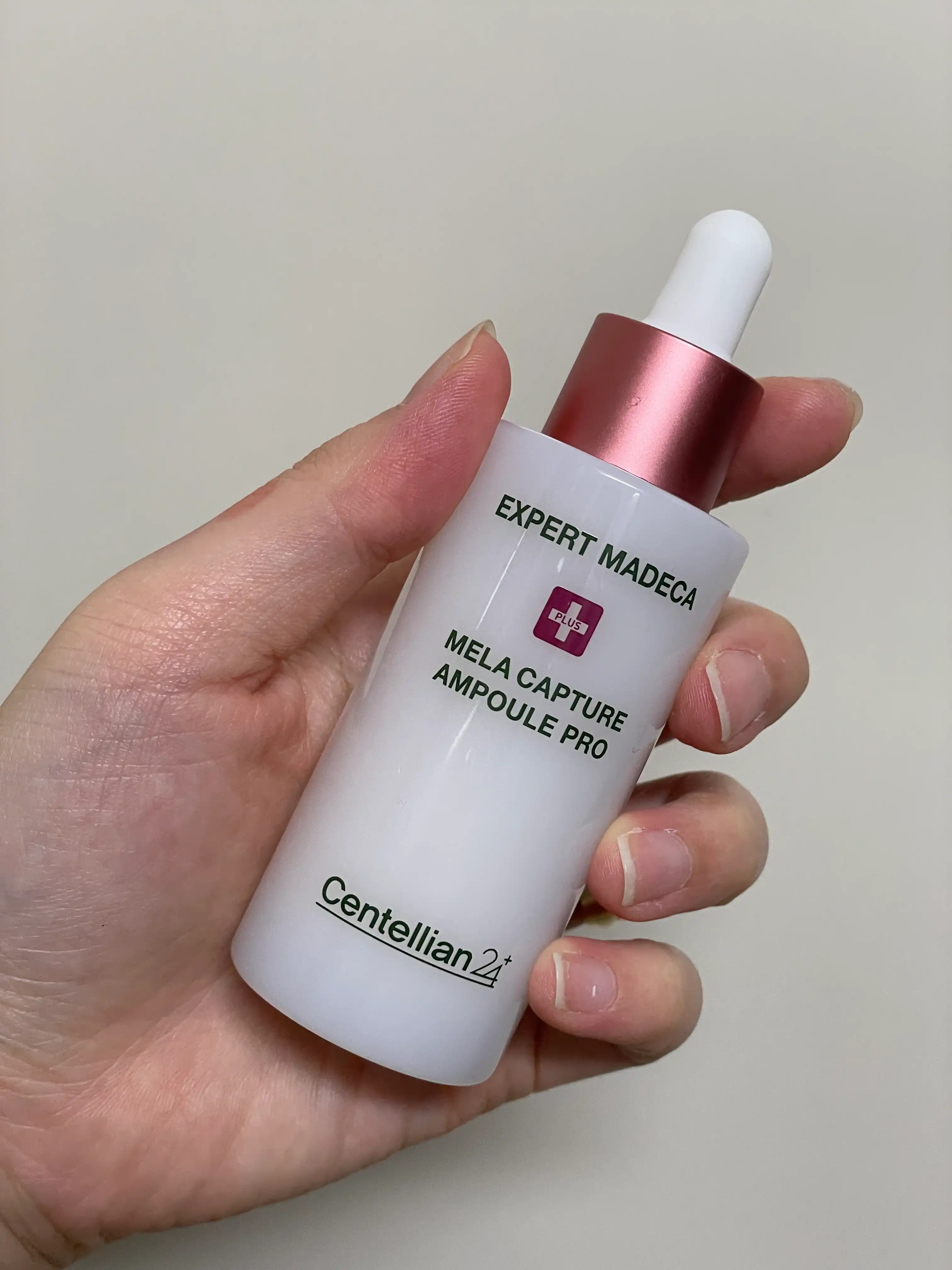 언니의파우치 리뷰 이미지 - [엑스퍼트 마데카 멜라캡처 앰플 프로]