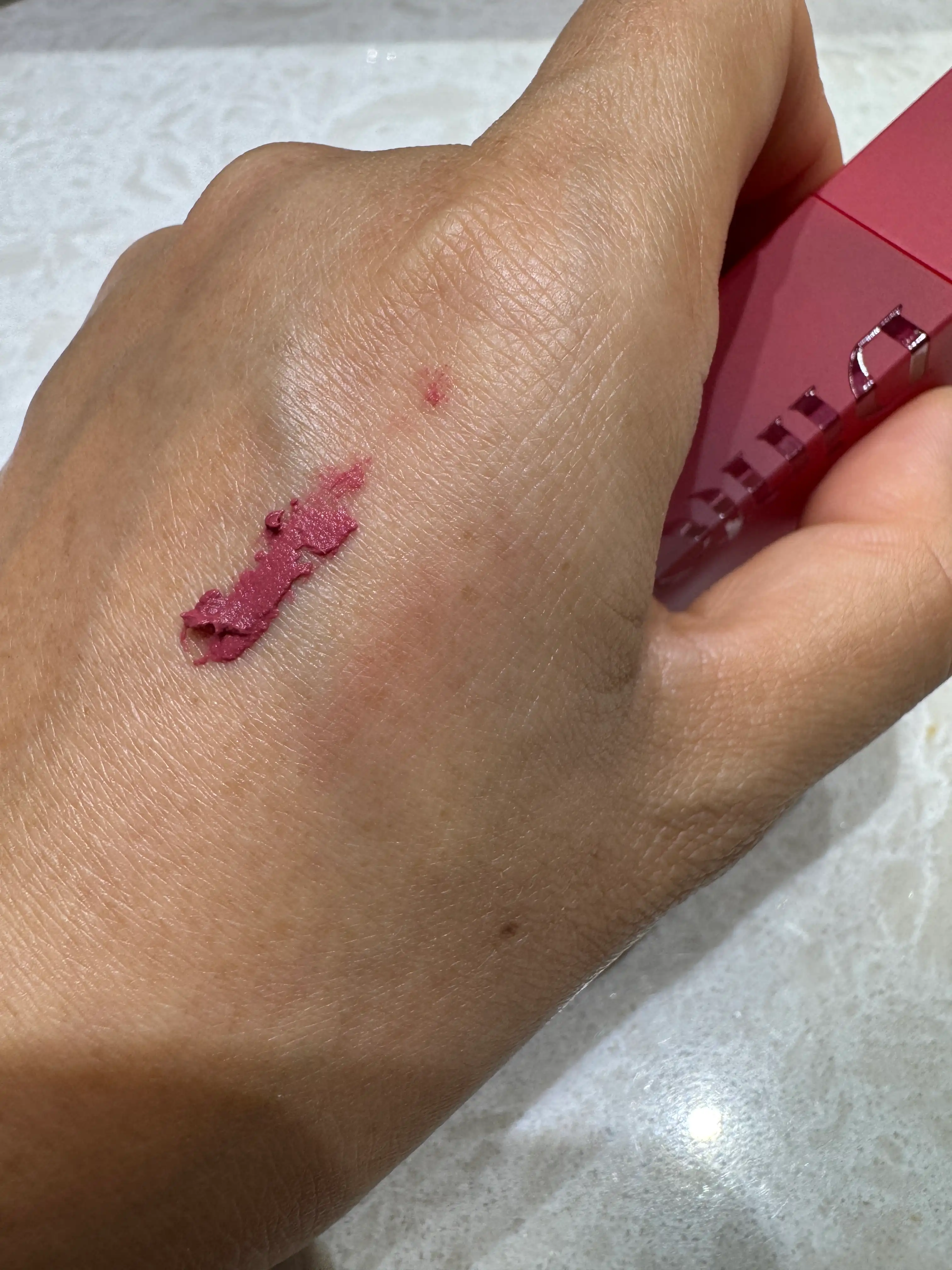 언니의파우치 리뷰 이미지 3 - [블러링 립베일 틴트]