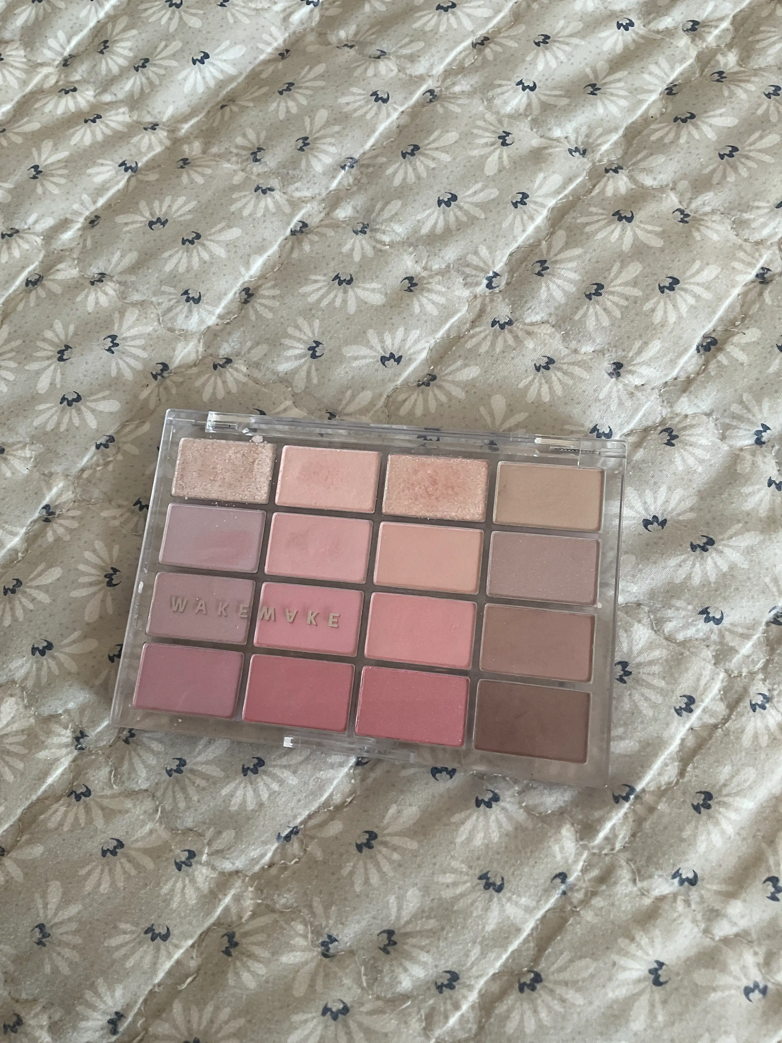 소프트 블러링 아이팔레트