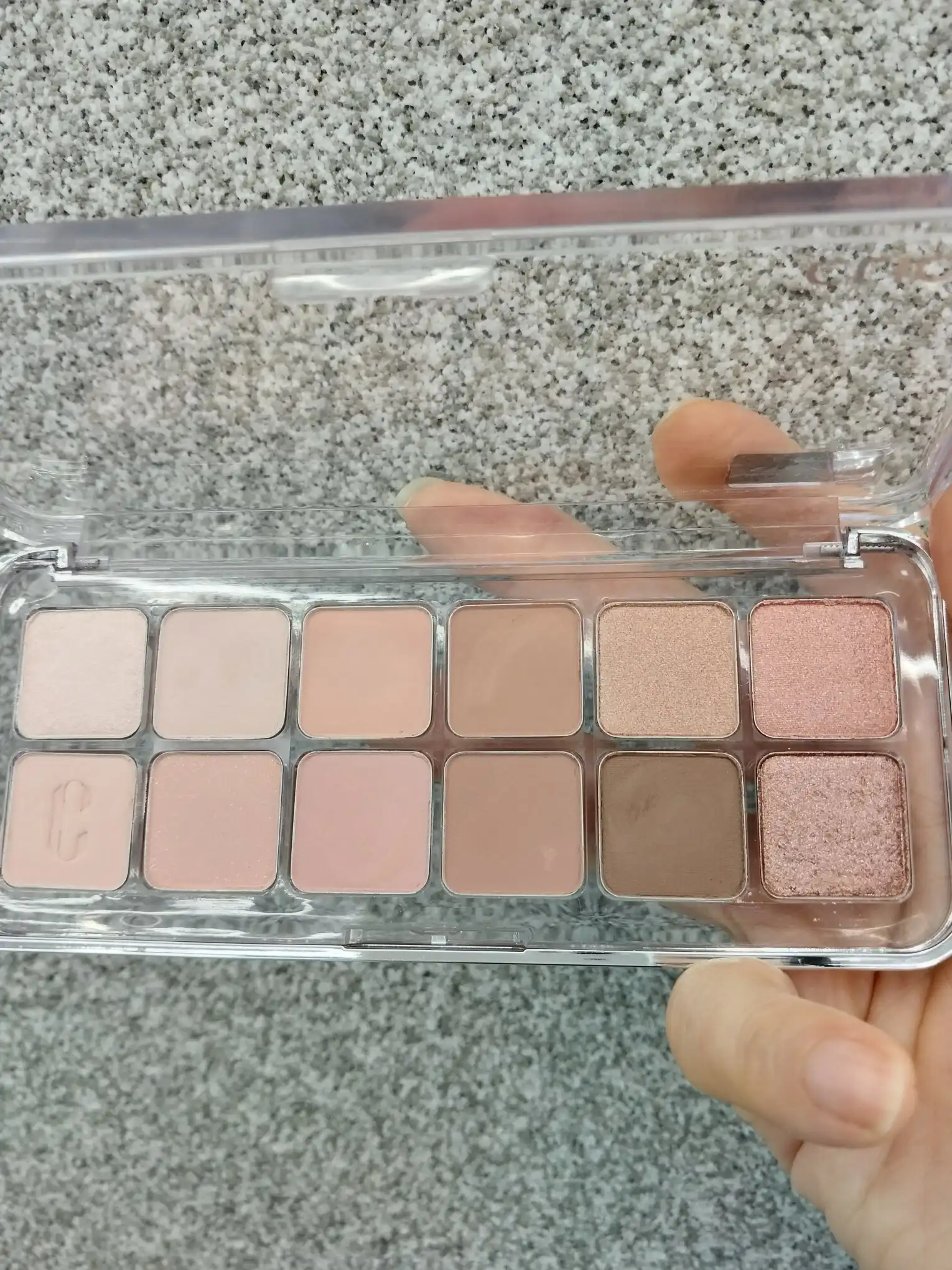 언니의파우치 리뷰 이미지 3 - [프로 아이 팔레트 에어]