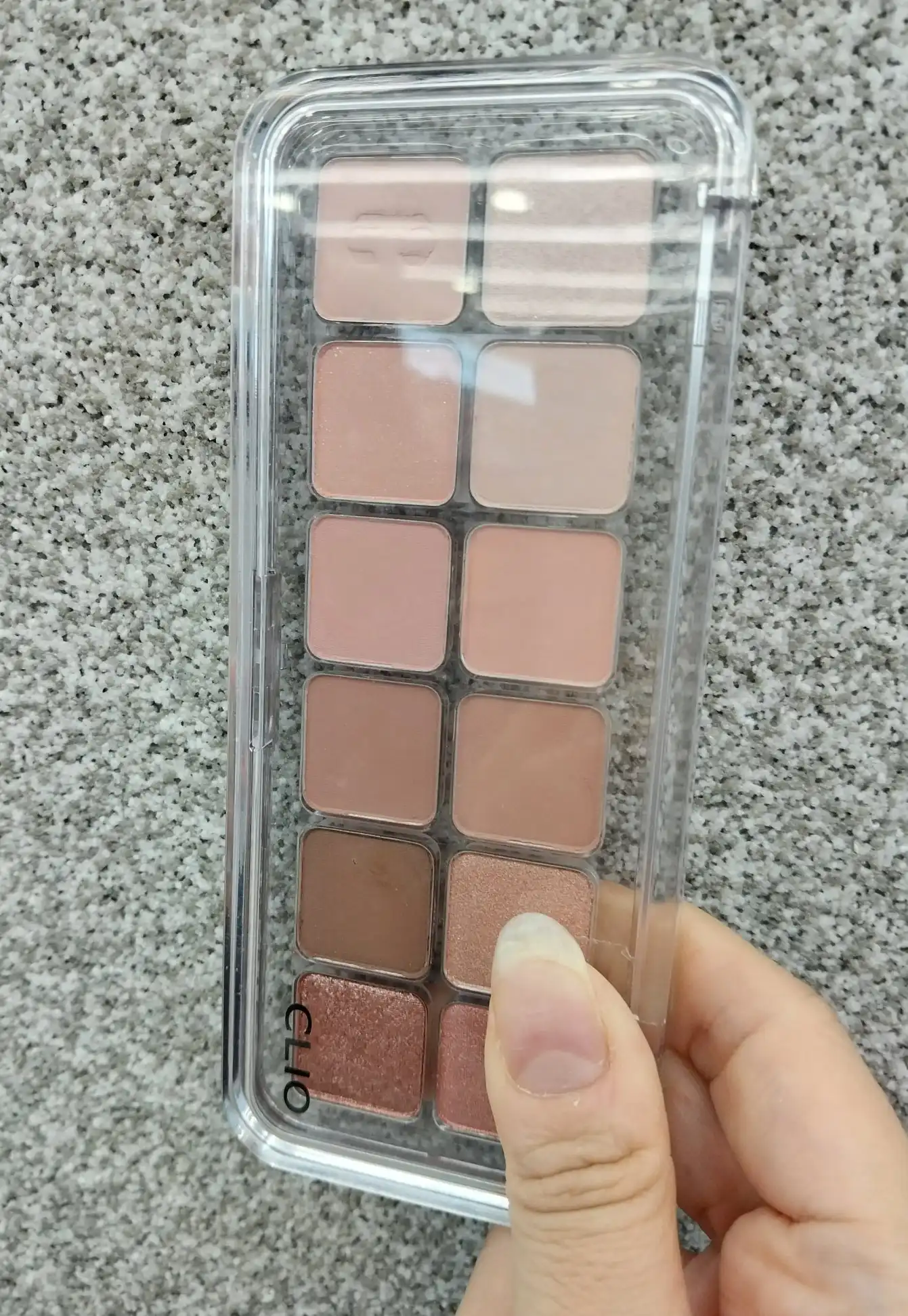 언니의파우치 리뷰 이미지 2 - [프로 아이 팔레트 에어]