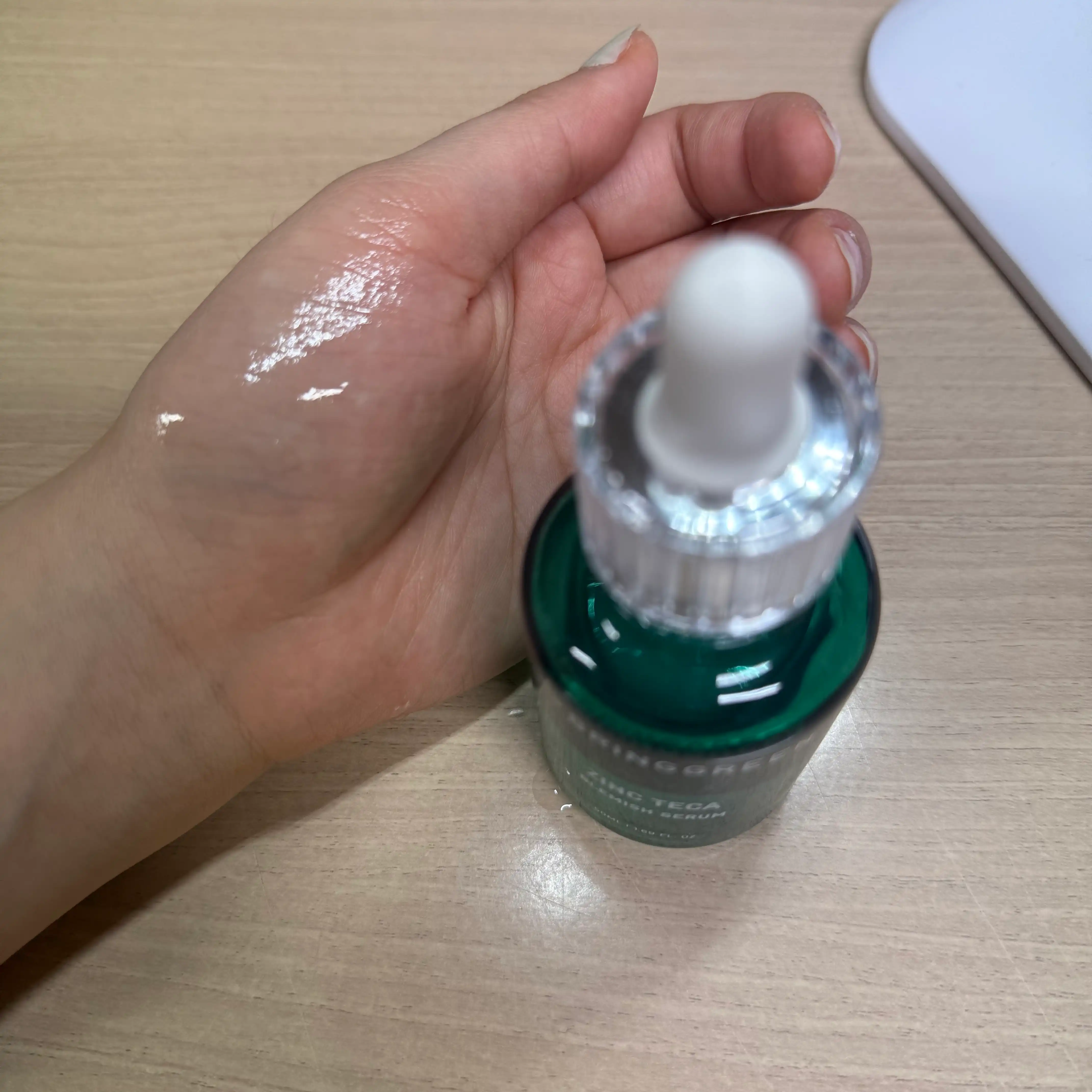 언니의파우치 리뷰 이미지 3 - [징크테카 트러블 세럼]