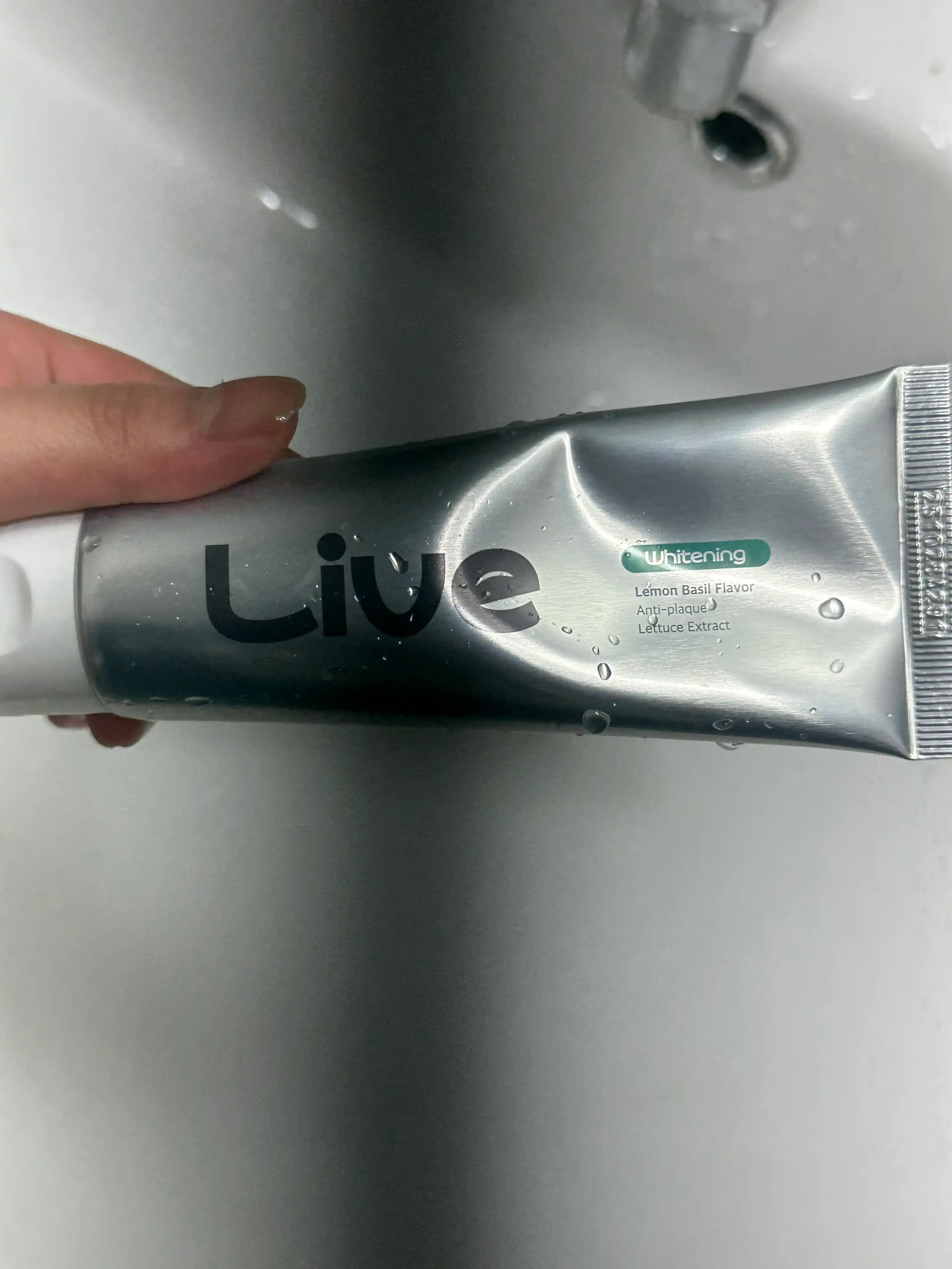 언니의파우치 리뷰 이미지 - [라이브 퓨어다이아 화이트닝 치약]