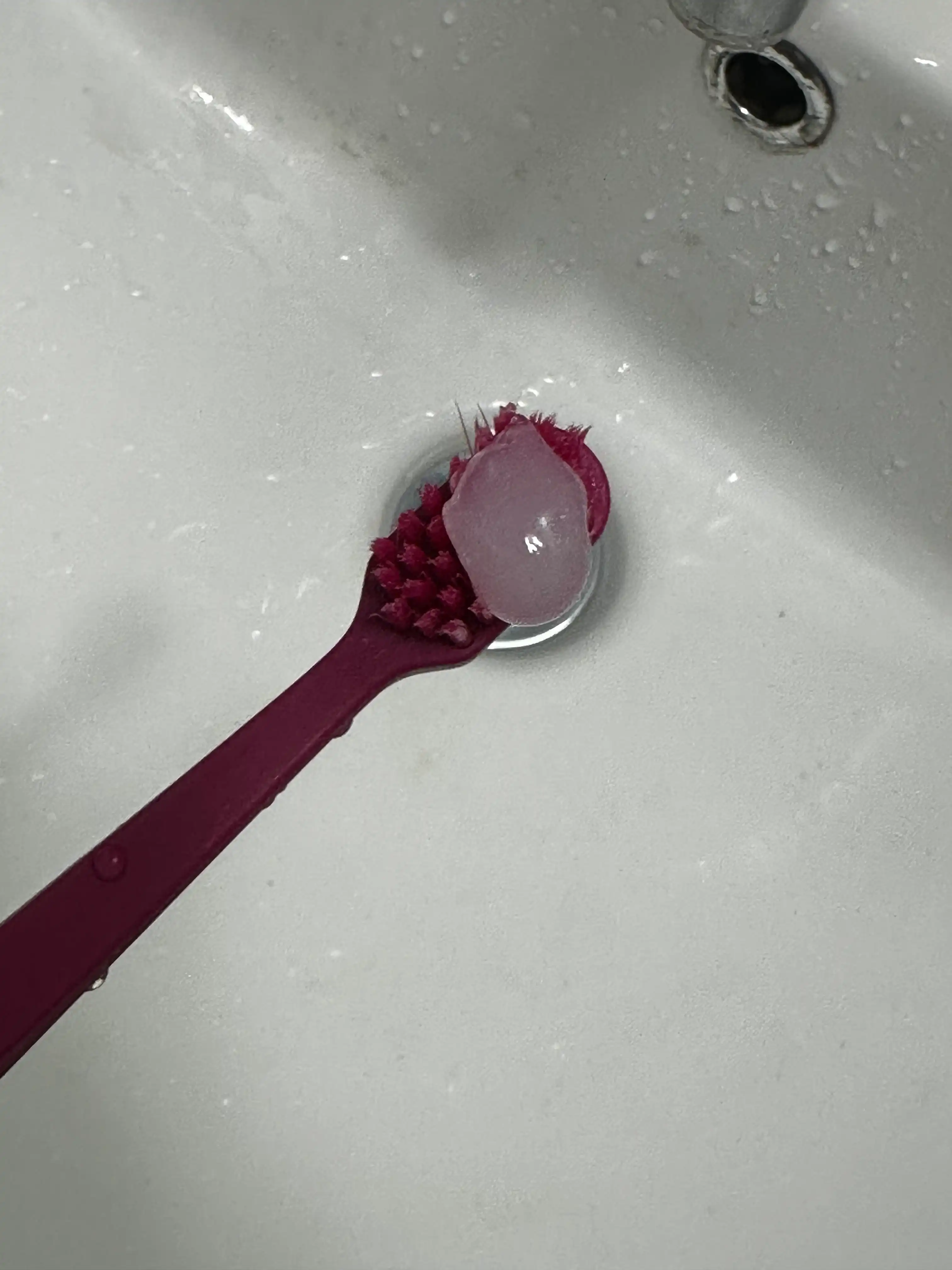 언니의파우치 리뷰 이미지 2 - [라이브 퓨어다이아 화이트닝 치약]