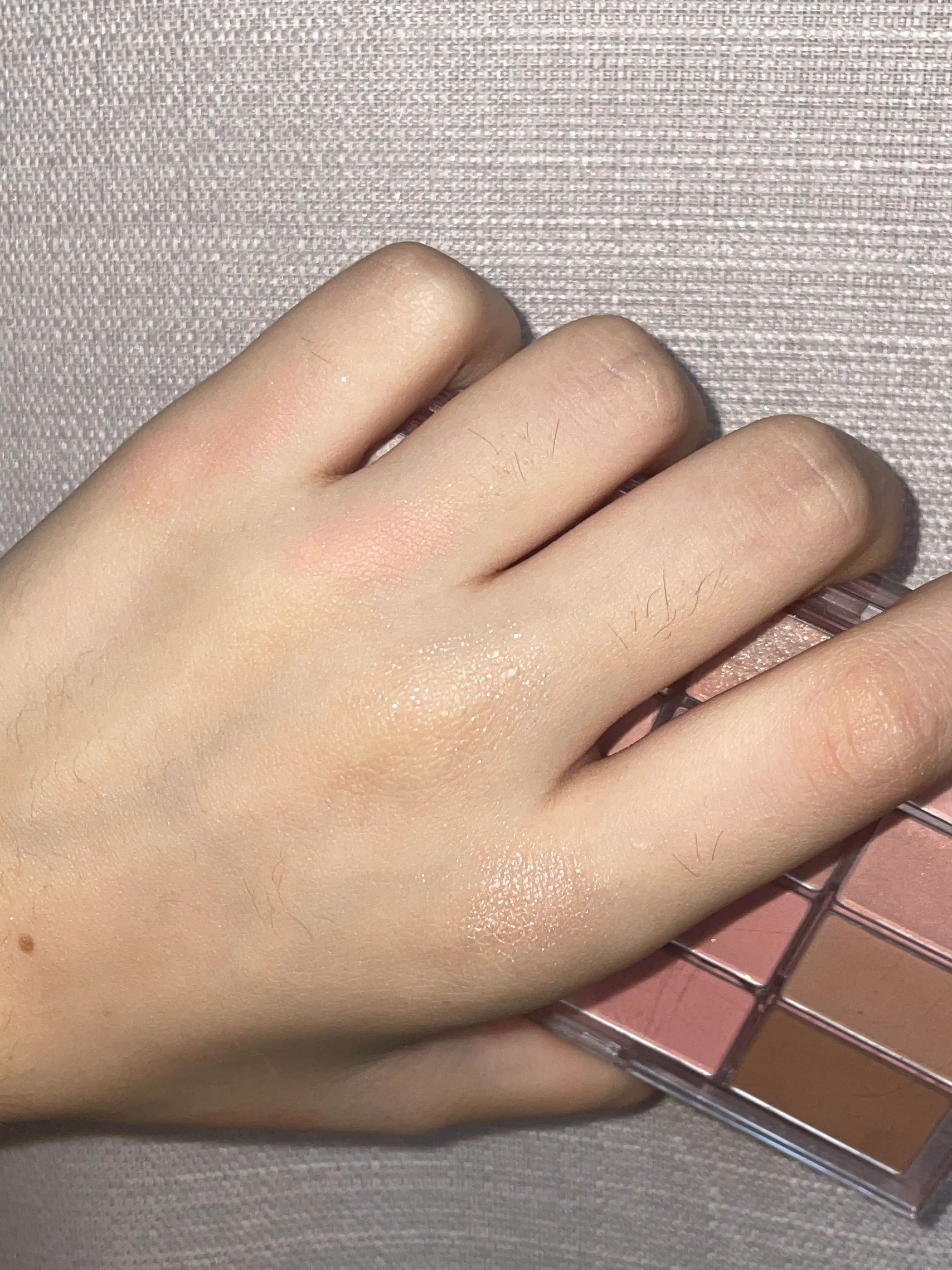 언니의파우치 리뷰 이미지 4 - [소프트 블러링 아이팔레트]