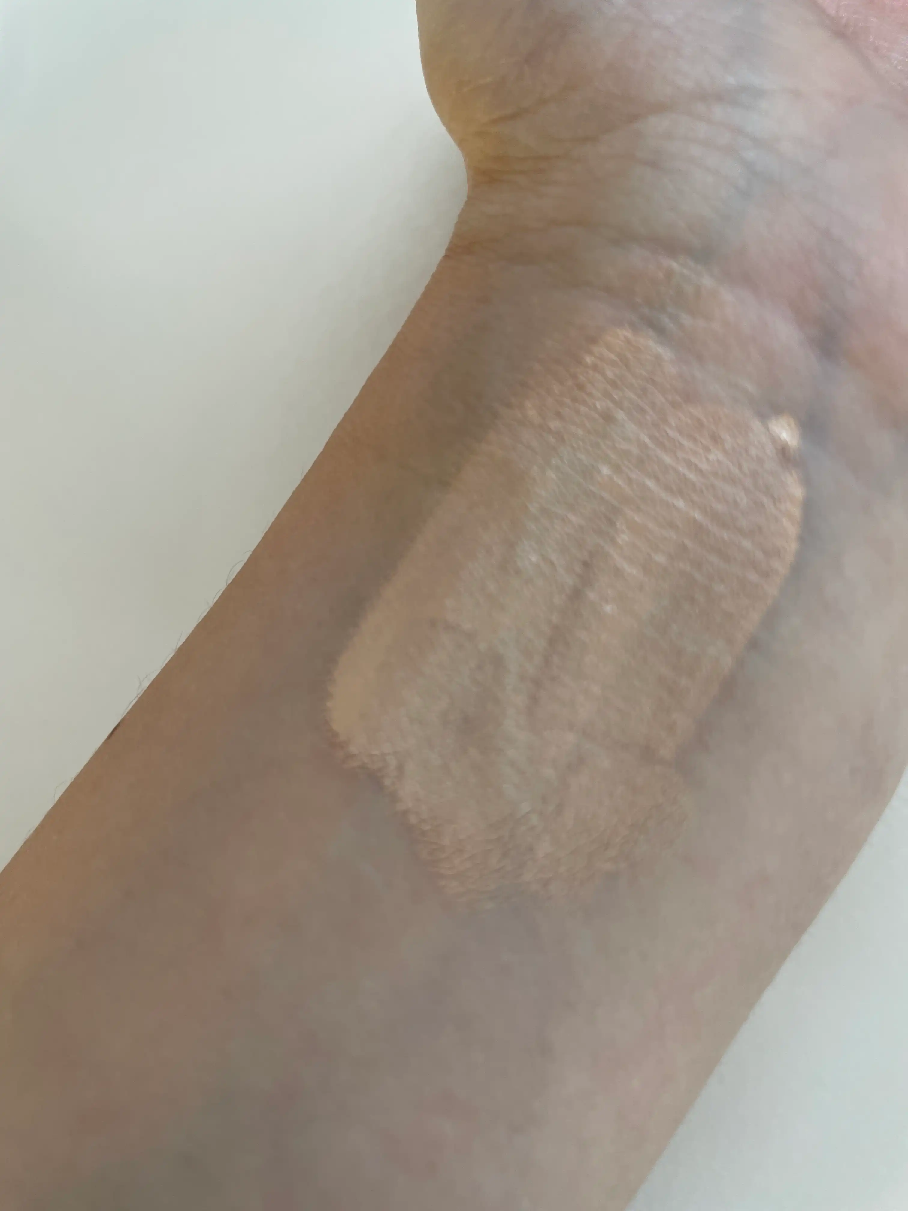 언니의파우치 리뷰 이미지 3 - [커버 스테인 퍼펙팅 파운데이션]