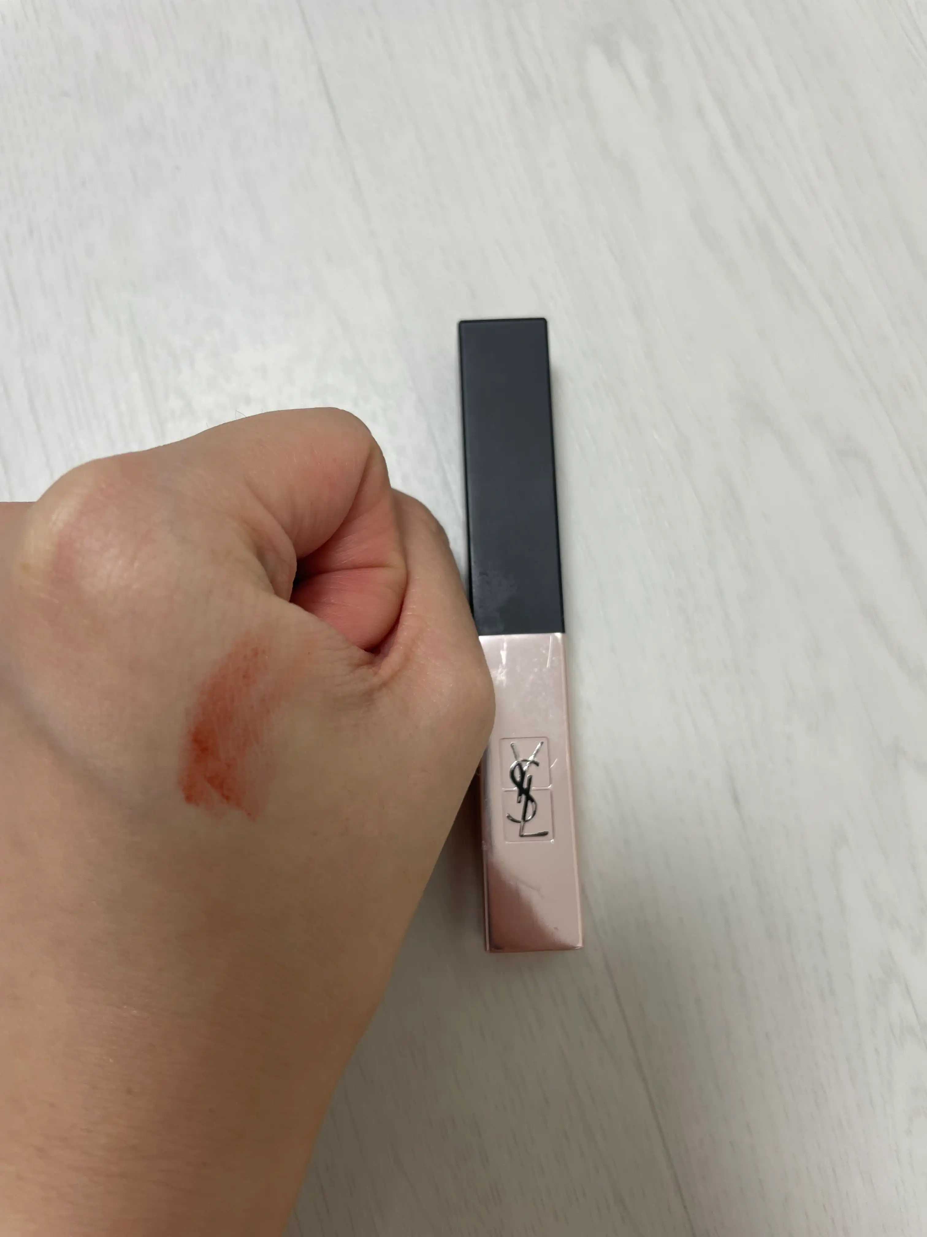 언니의파우치 리뷰 이미지 2 - [루쥬 쀠르 꾸뛰르 더 슬림 글로우 마뜨 [213 노 타부 칠리]]