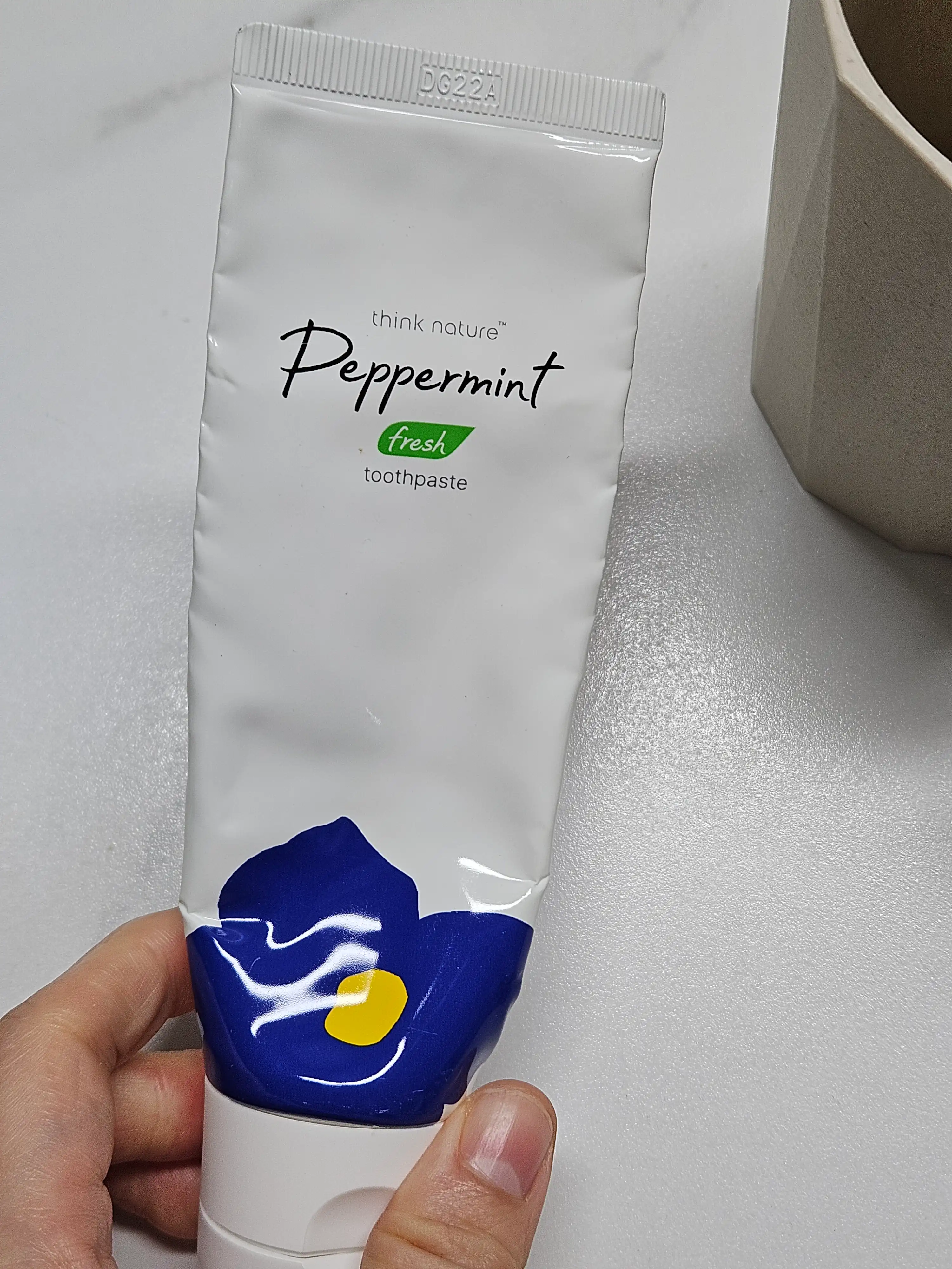 언니의파우치 리뷰 이미지 3 - [프레쉬 페퍼민트향 치약]