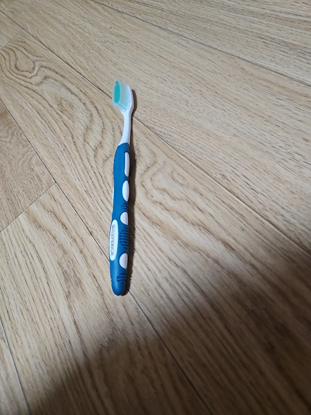 언니의파우치 리뷰 이미지 3 - [토탈케어 칫솔]