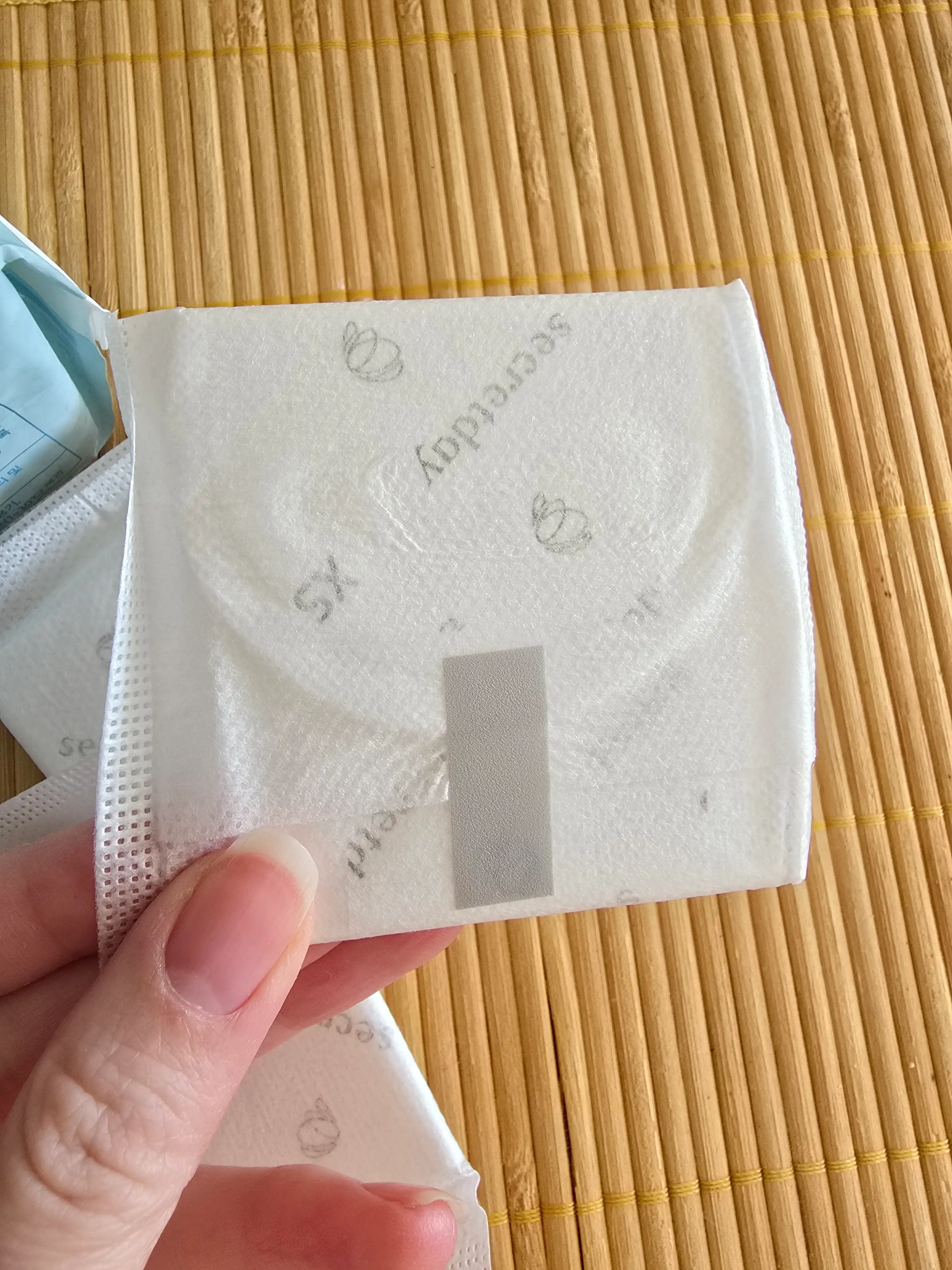 언니의파우치 리뷰 이미지 3 - [러브 롱 팬티라이너]