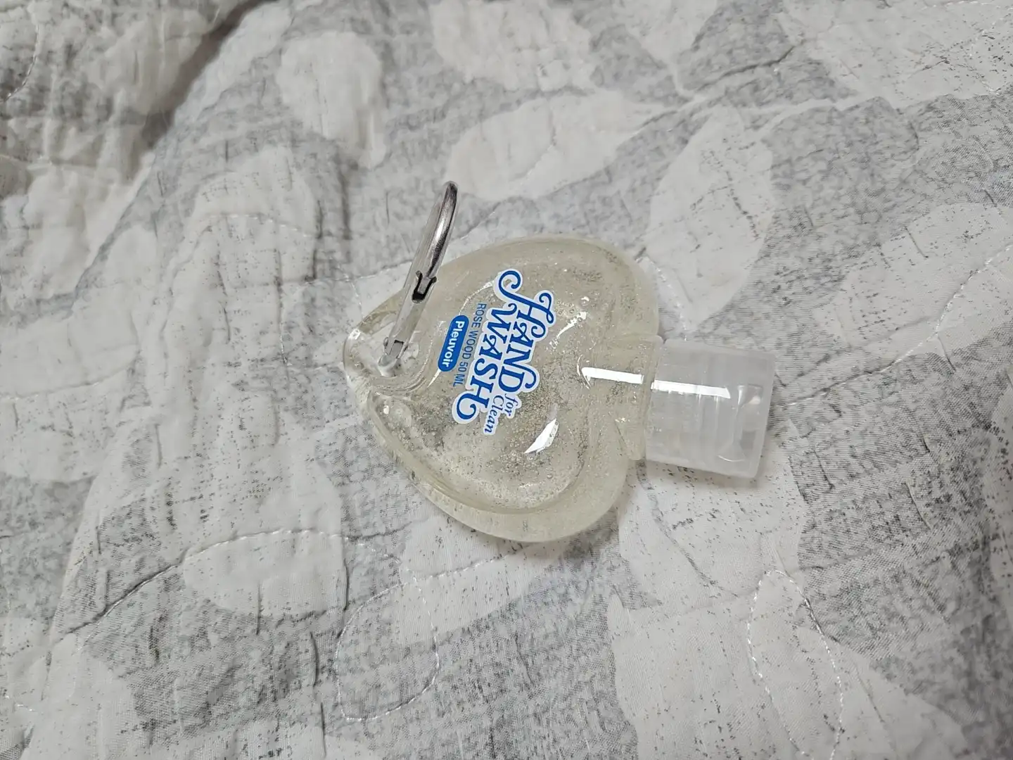 언니의파우치 리뷰 이미지 2 - [로즈우드 하트 키링 핸드 워시]