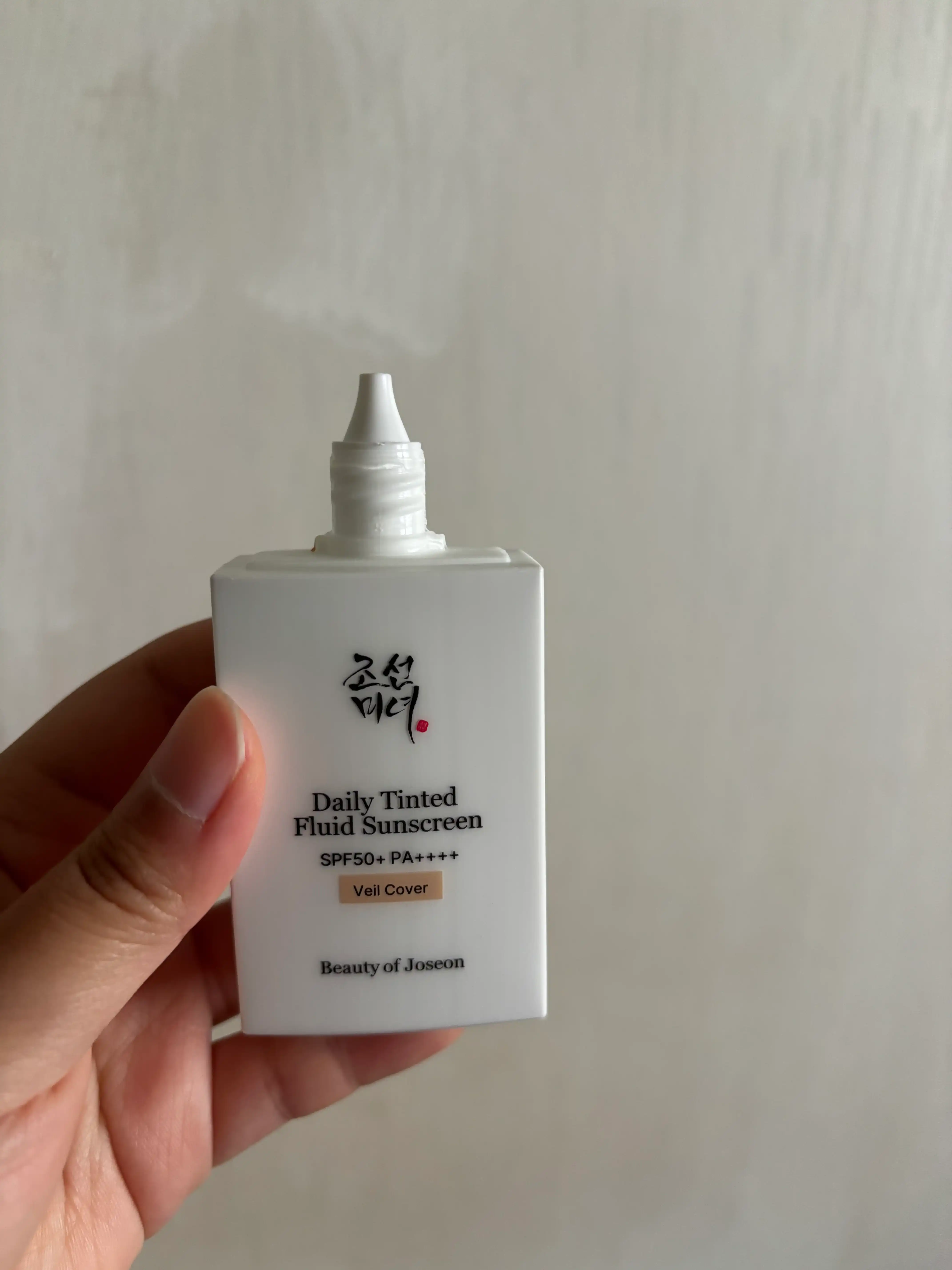 언니의파우치 리뷰 이미지 3 - [데일리 틴티드 선세럼 베일커버]