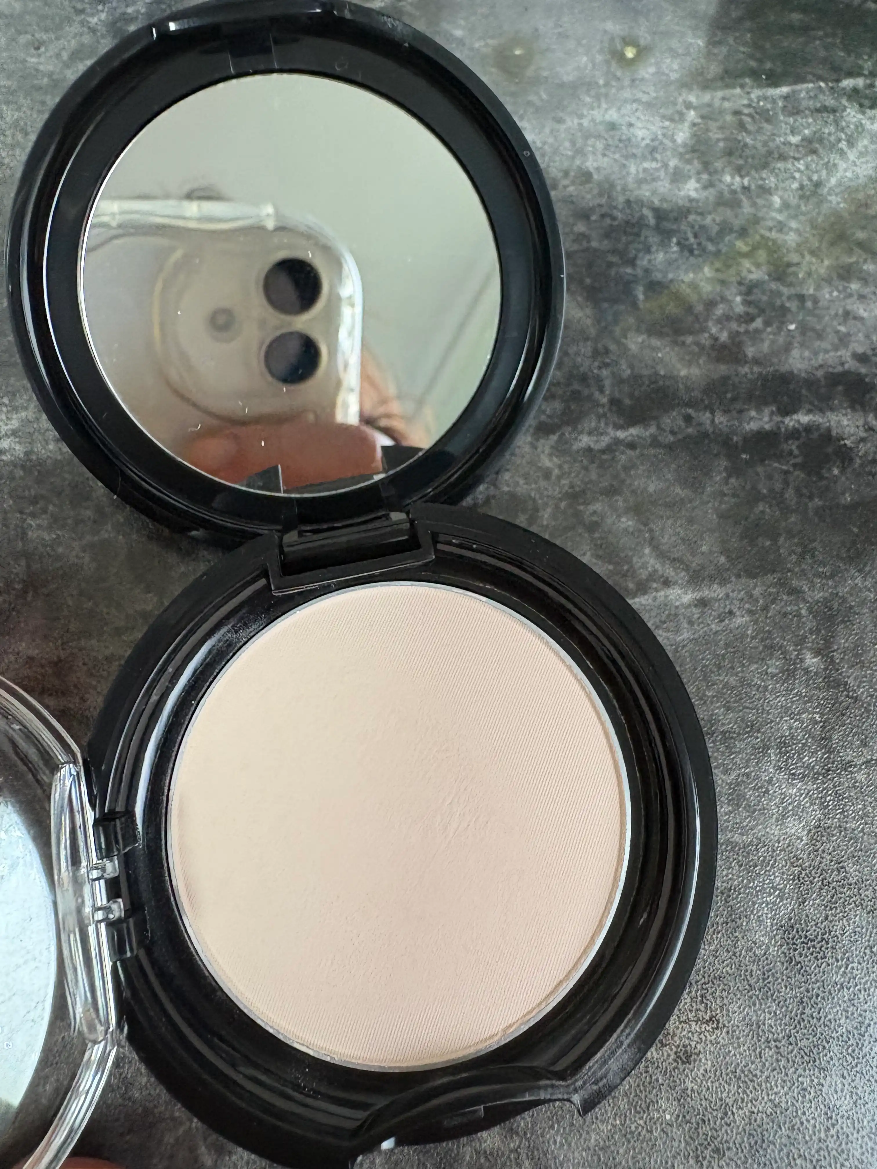 언니의파우치 리뷰 이미지 2 - [블러 파우더 팩트]