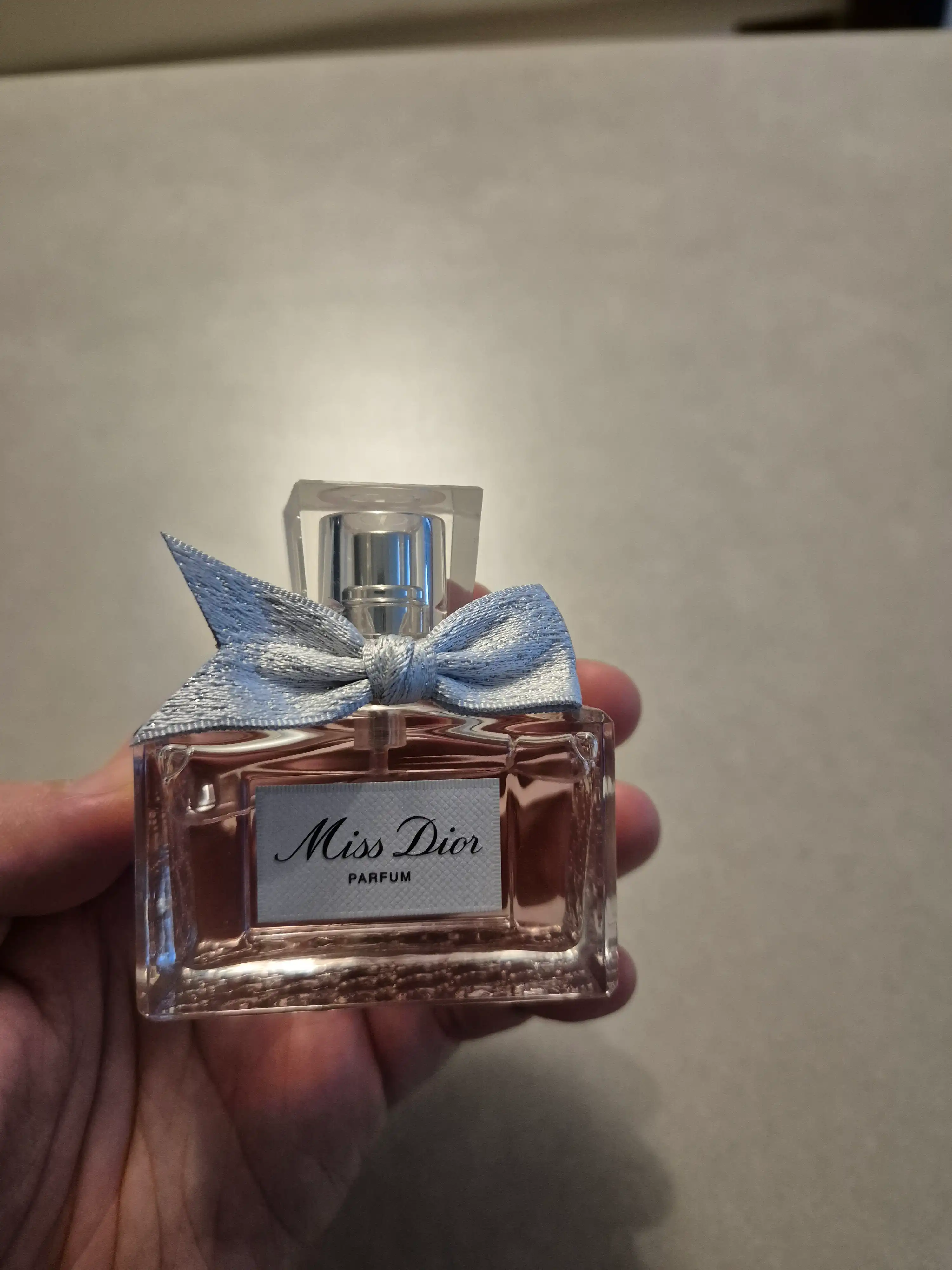 언니의파우치 리뷰 이미지 - [미스 디올 퍼퓸]