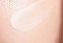 옴므 에센스 인 에멀젼