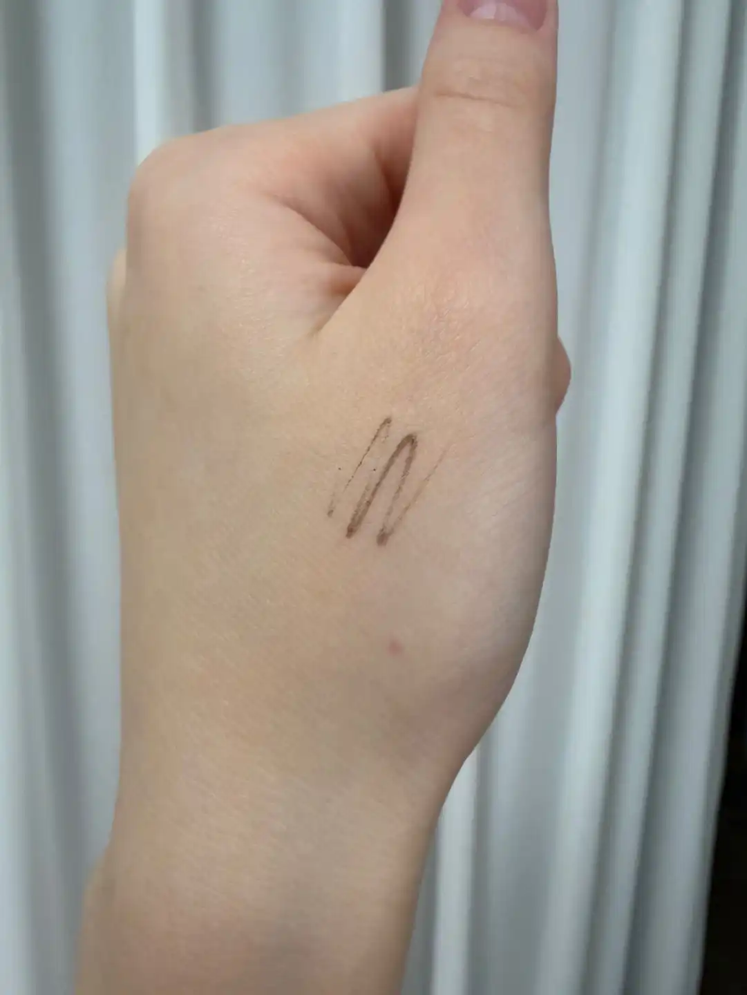 언니의파우치 리뷰 이미지 3 - [샤프 쏘 심플 워터프루프 펜슬라이너]