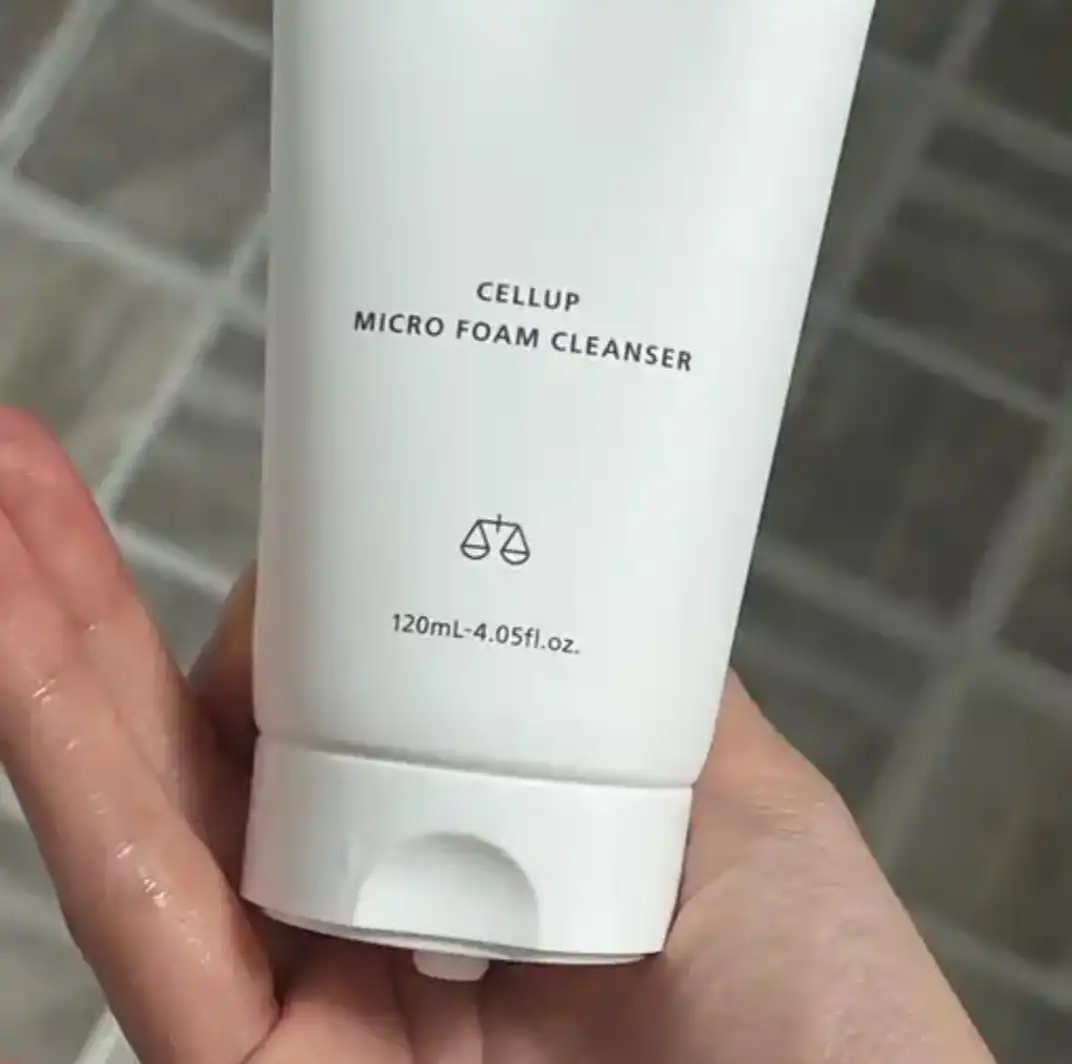 선택된 언니의파우치 리뷰 이미지 - [셀럽 마이크로 폼 클렌저]