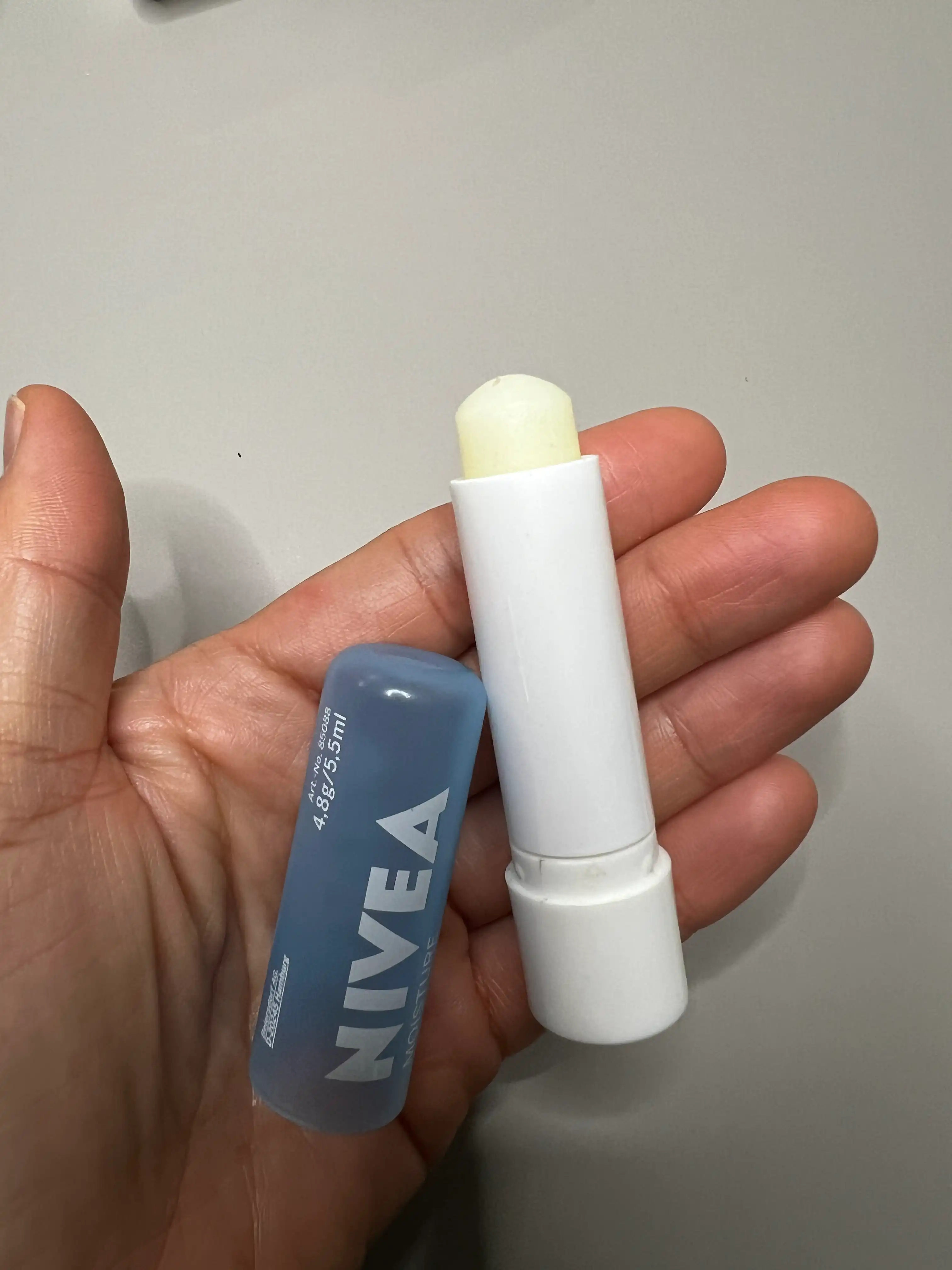 언니의파우치 리뷰 이미지 2 - [립케어 모이스춰 케어]