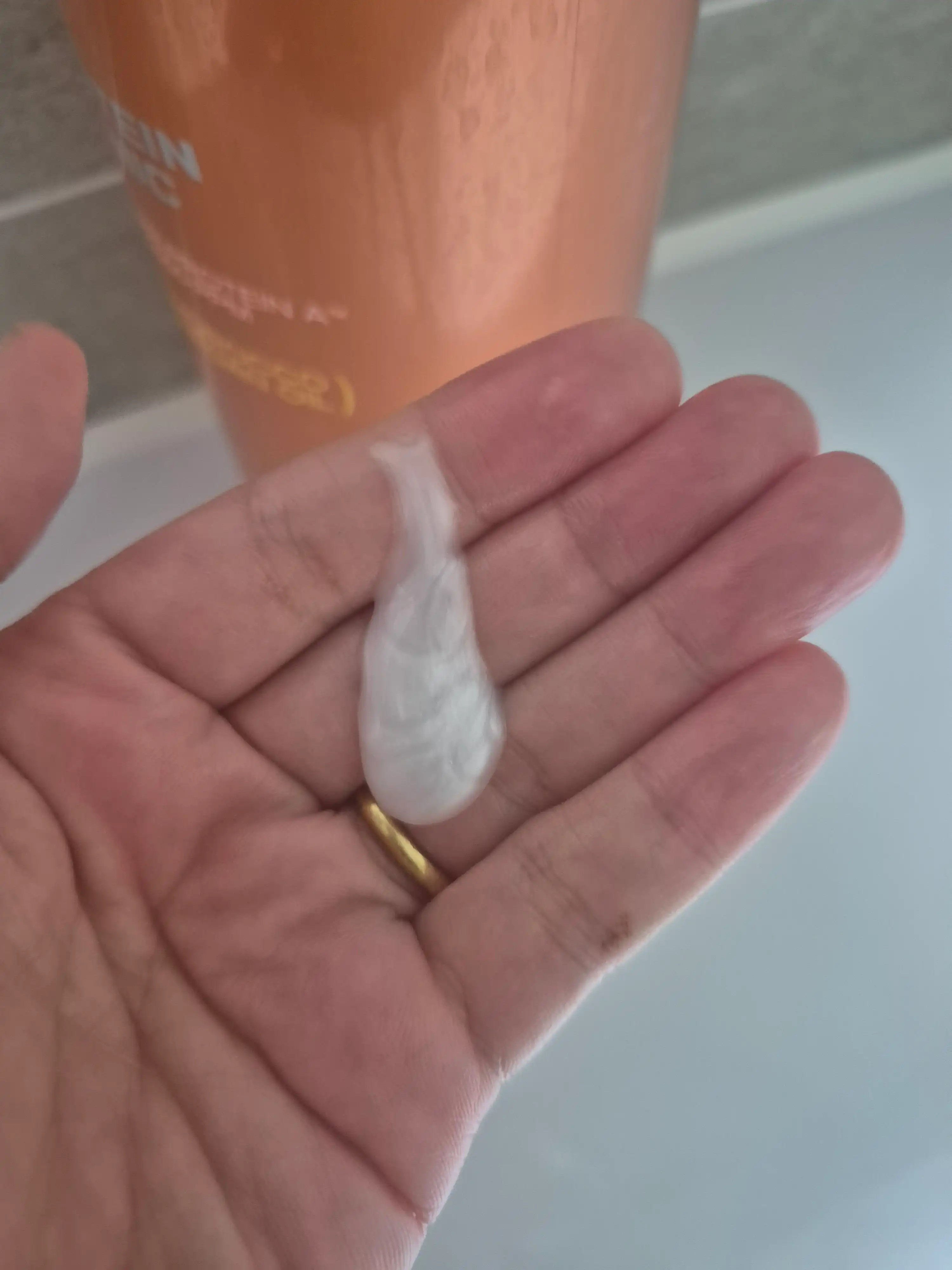 언니의파우치 리뷰 이미지 3 - [프로틴클리닉 단백질 고영양 샴푸]