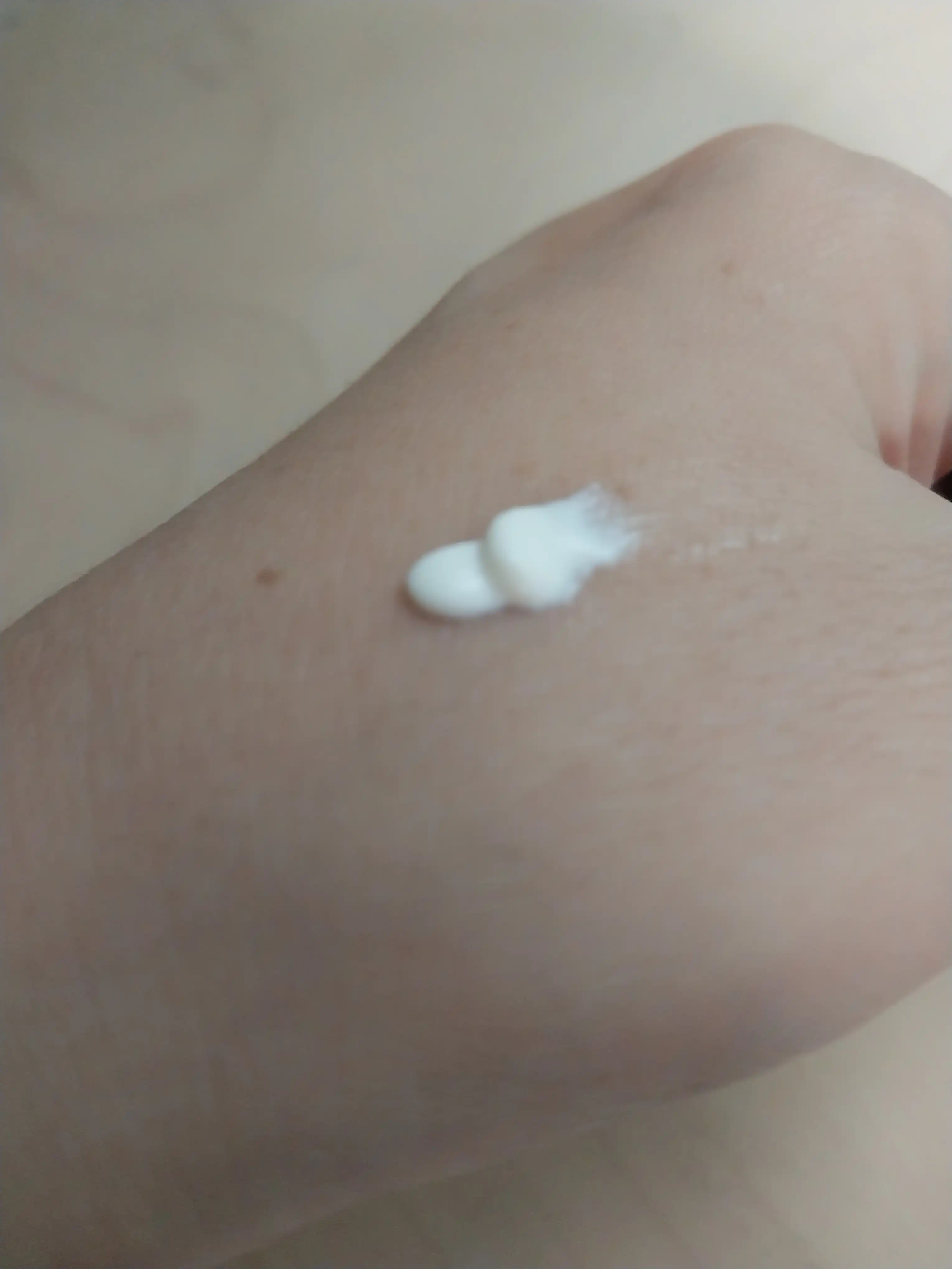 언니의파우치 리뷰 이미지 3 - [인텐시브 UV 선 블록 크림]