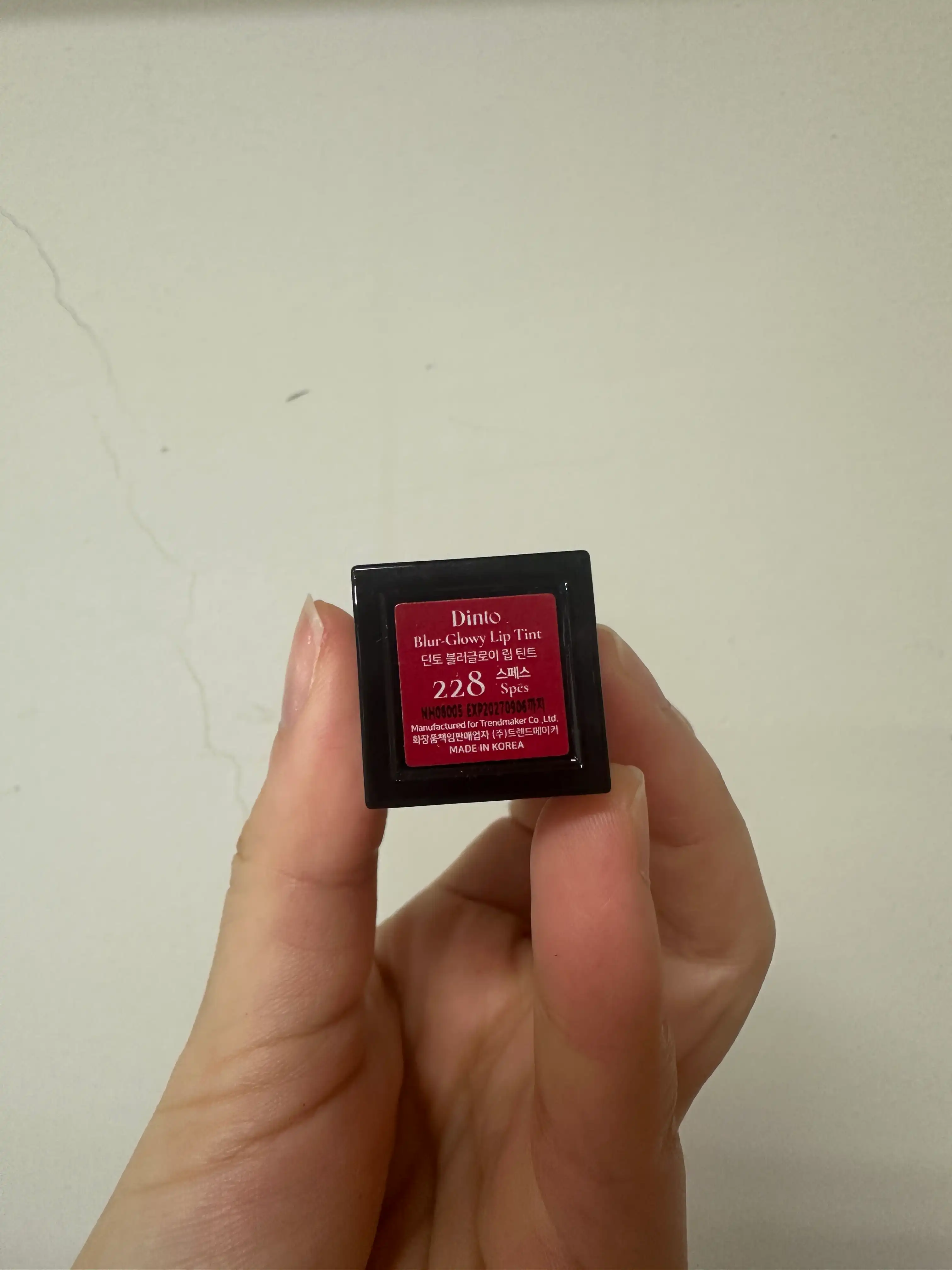 언니의파우치 리뷰 이미지 2 - [블러글로이 립 틴트]