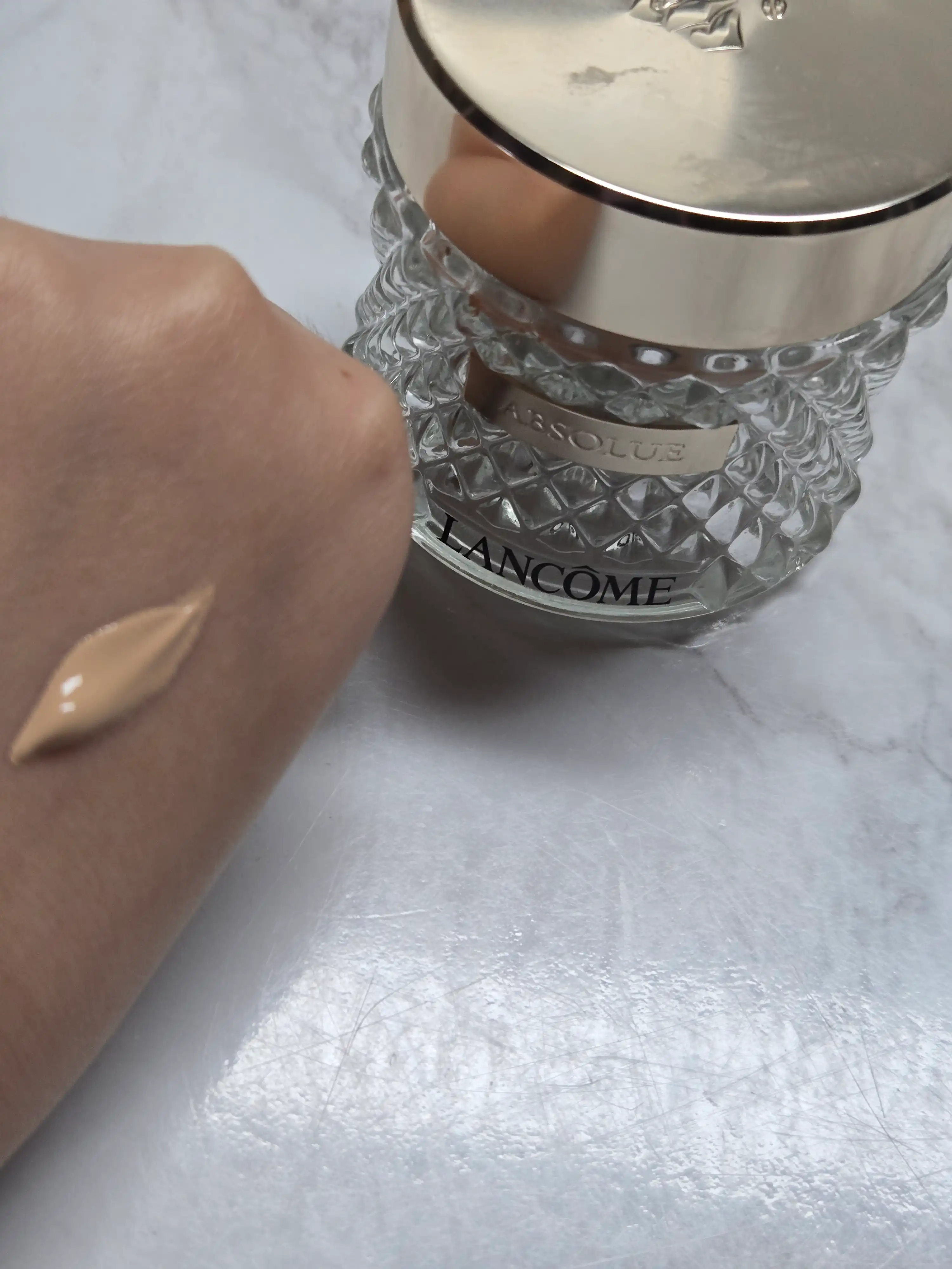 언니의파우치 리뷰 이미지 2 - [압솔뤼 수블라임 에센스 인 크림 파운데이션]