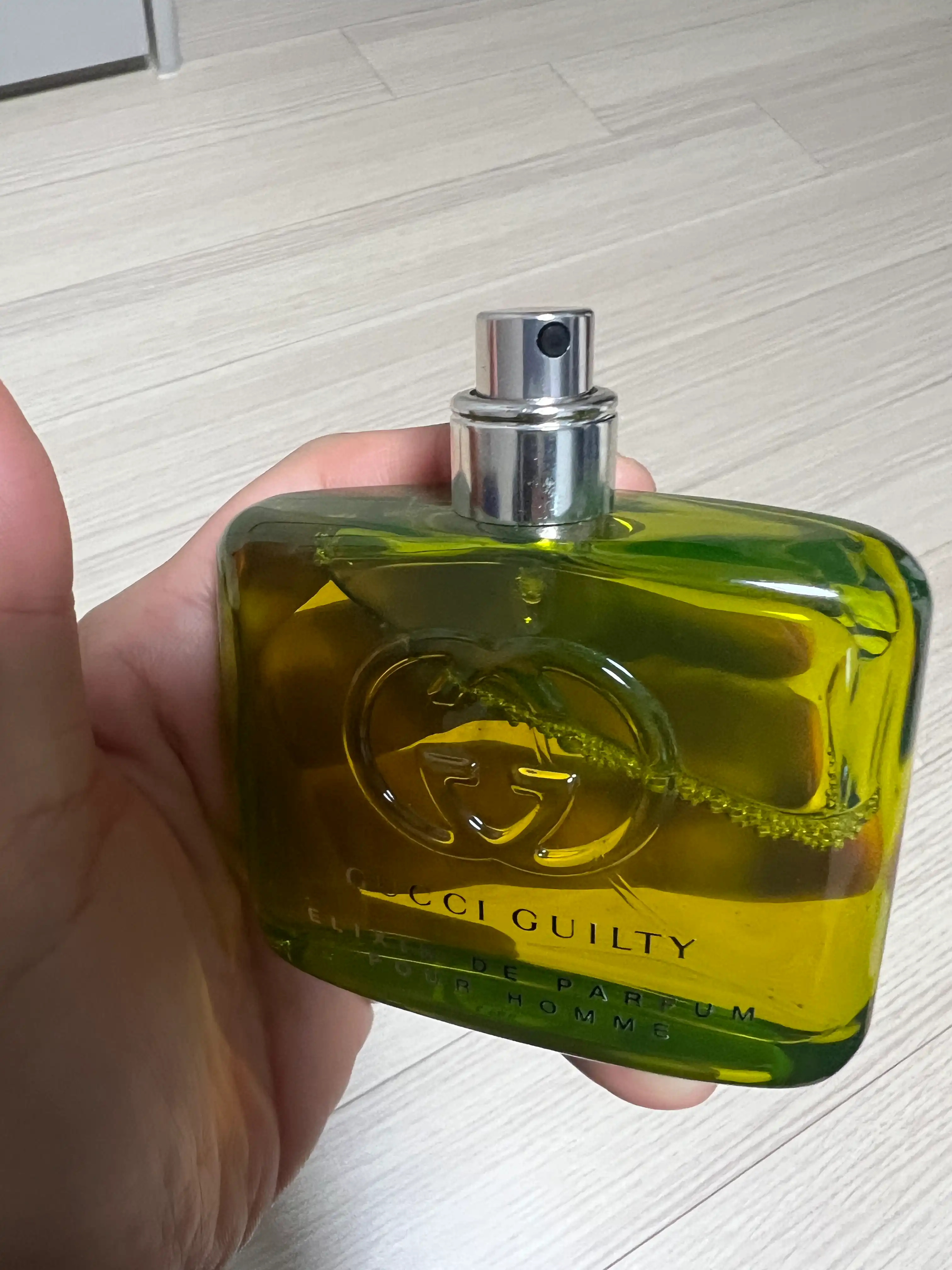 언니의파우치 리뷰 이미지 3 - [길티 엘릭서 드 퍼퓸 뿌르 옴므 퍼퓸]