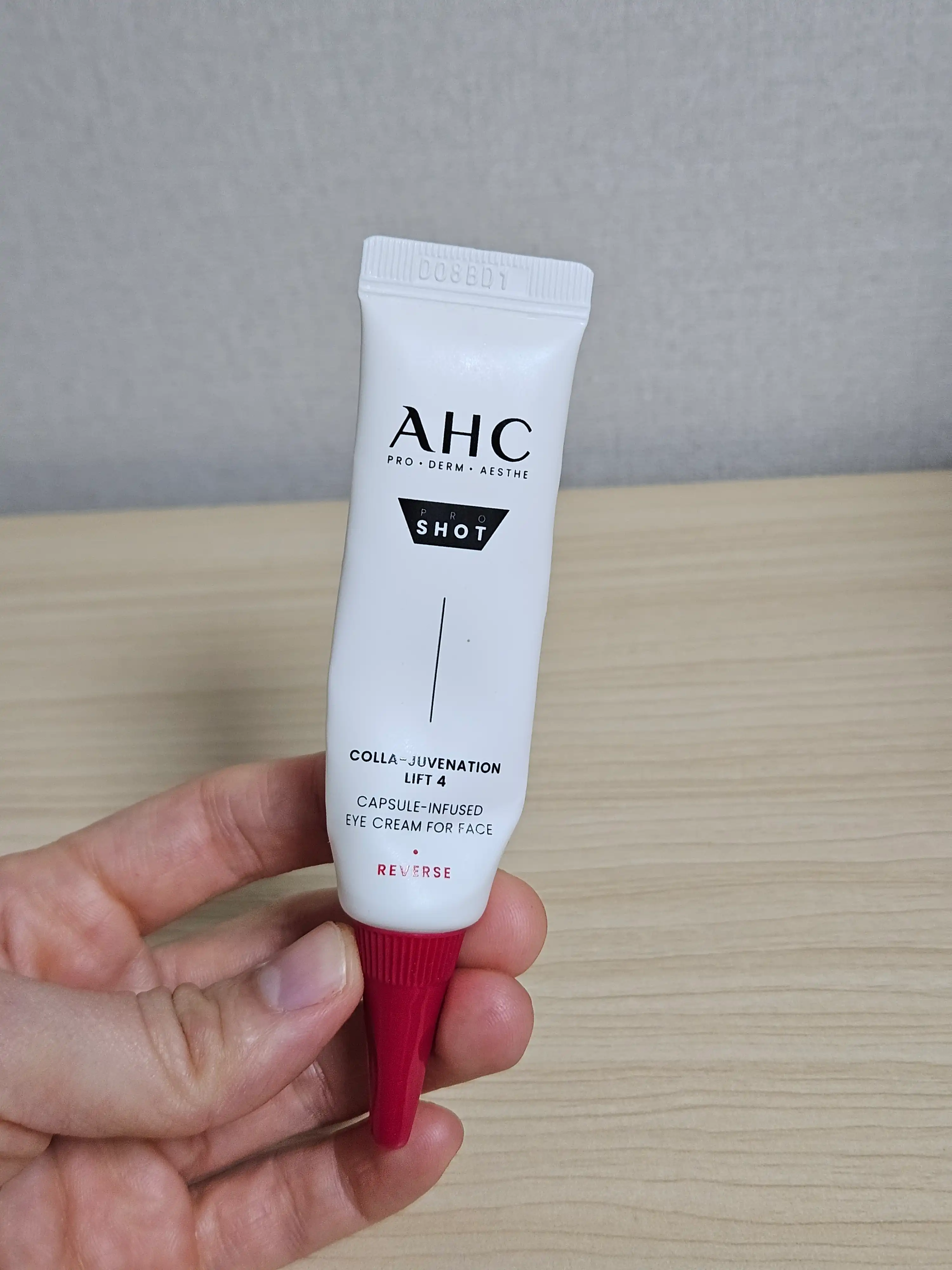 언니의파우치 리뷰 이미지 - [프로 샷 콜라 쥬비네이션 리프트 4 캡슐 인퓨즈드 아이크림 포 페이스]