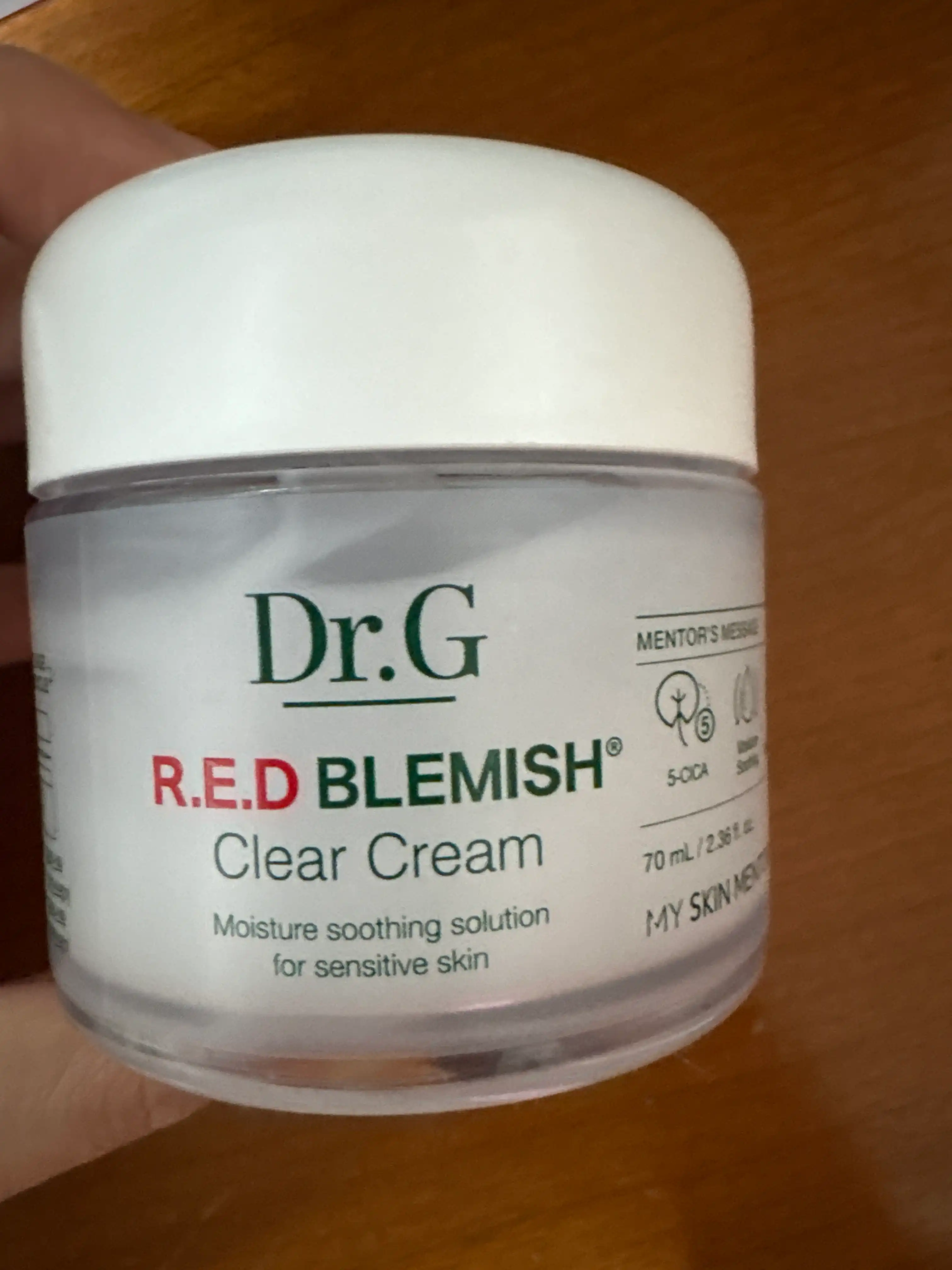 언니의파우치 리뷰 이미지 2 - [레드 블레미쉬 클리어 크림]