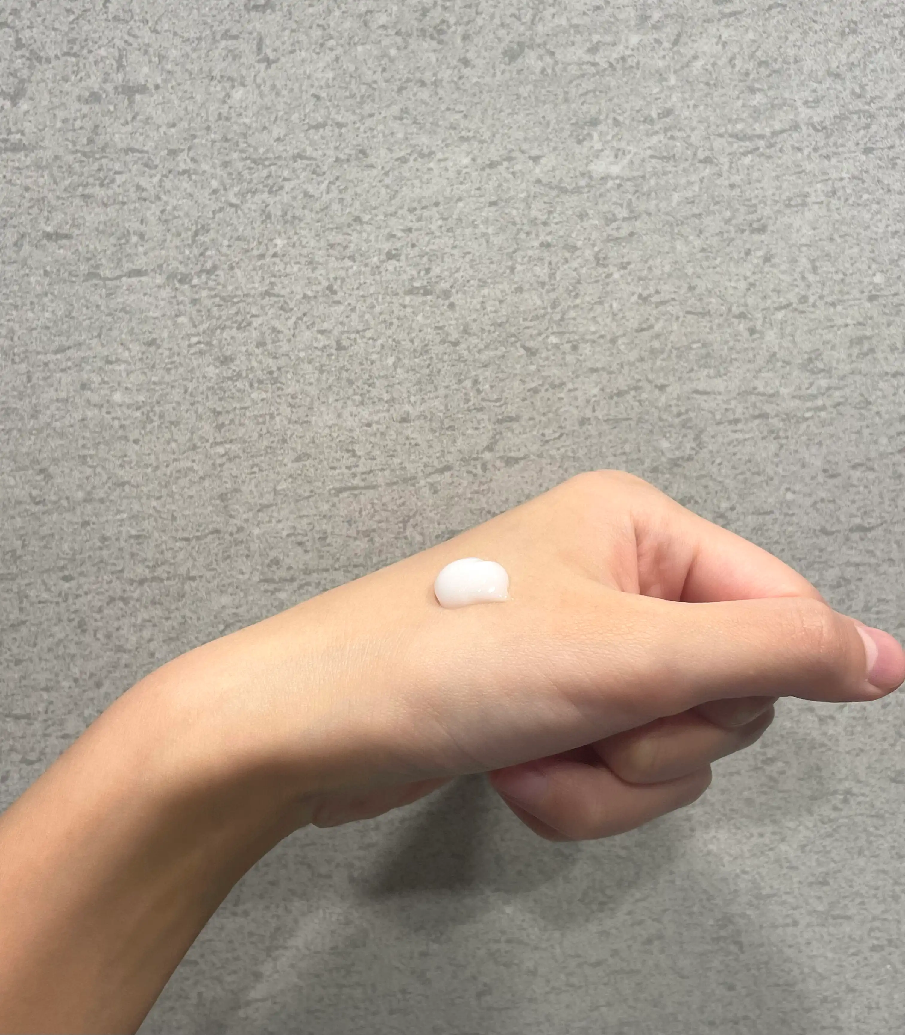 언니의파우치 리뷰 이미지 2 - [세라마이드 아토 로션]