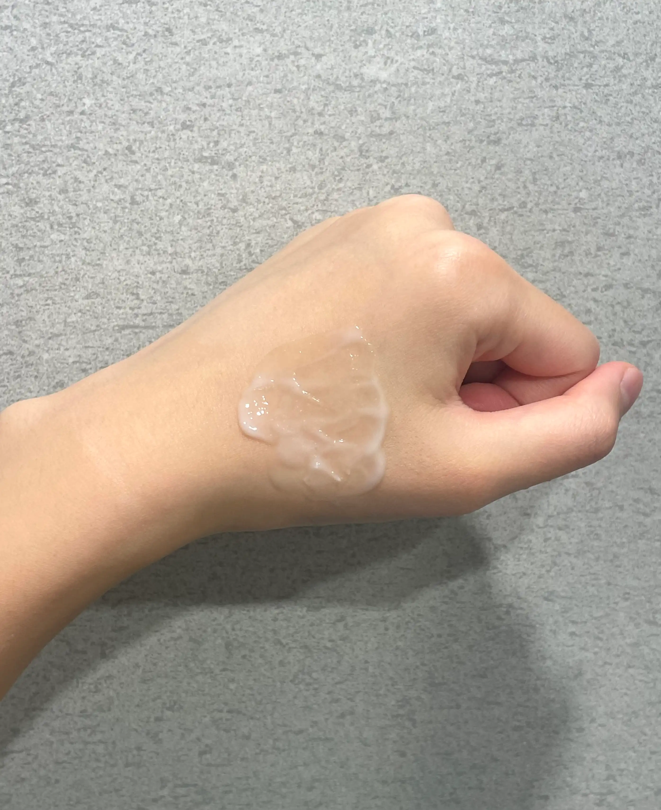 언니의파우치 리뷰 이미지 4 - [세라마이드 아토 로션]