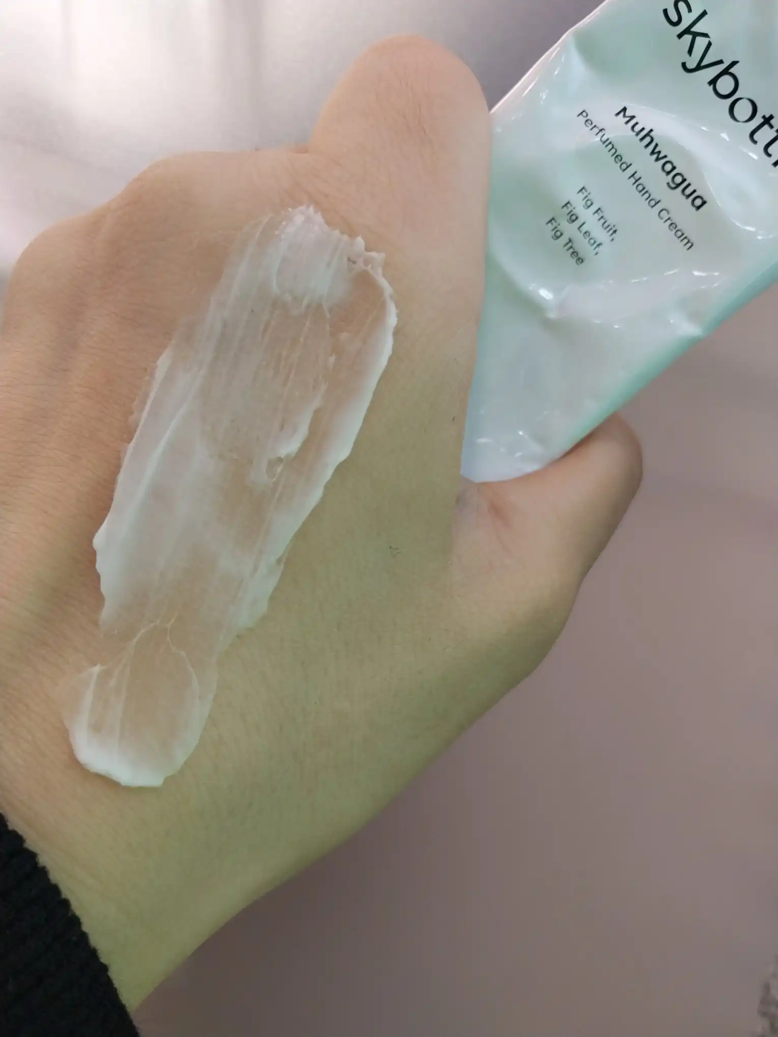 언니의파우치 리뷰 이미지 3 - [무화과 퍼퓸 핸드크림]